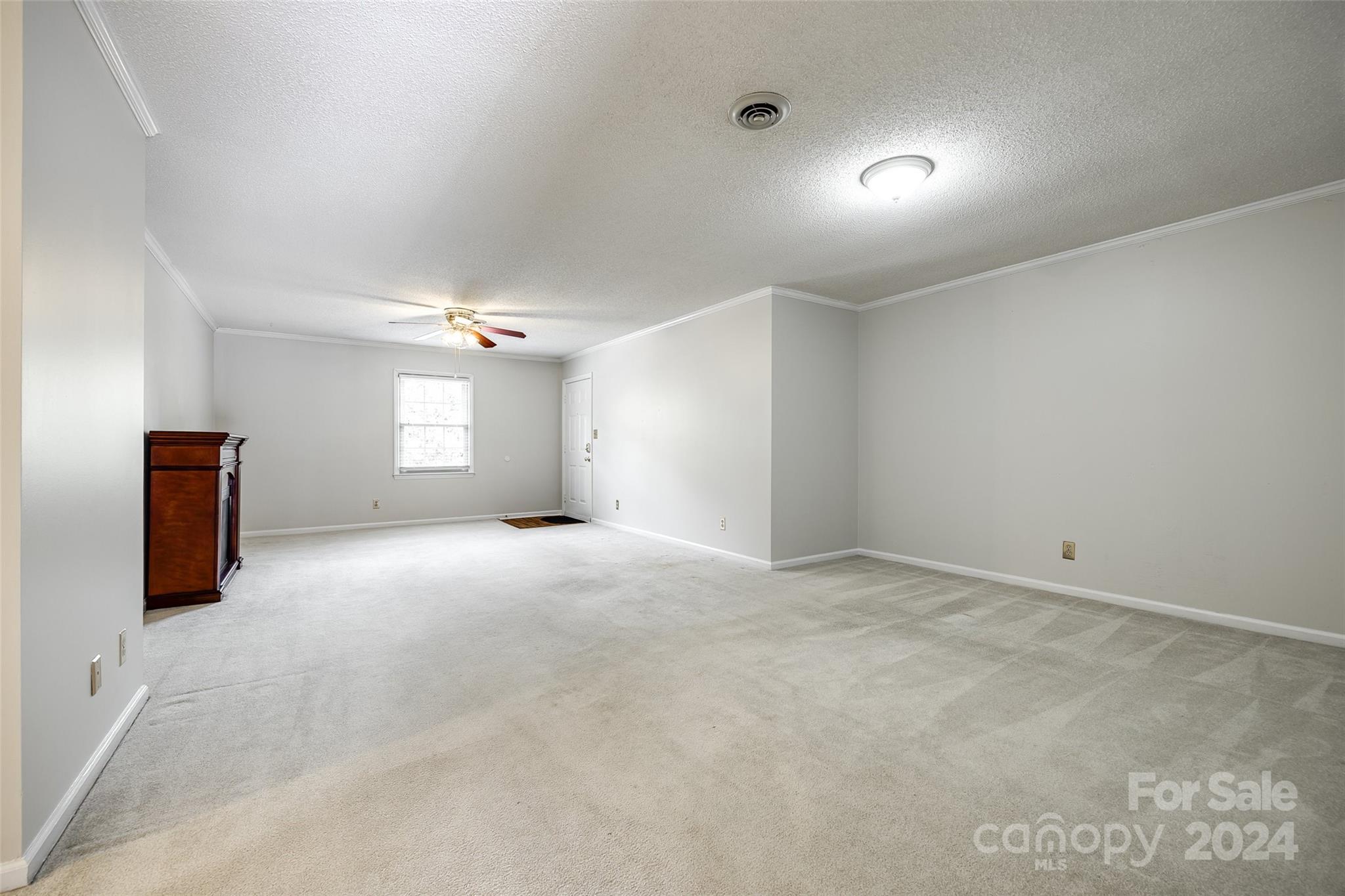 243 Pointe Circle