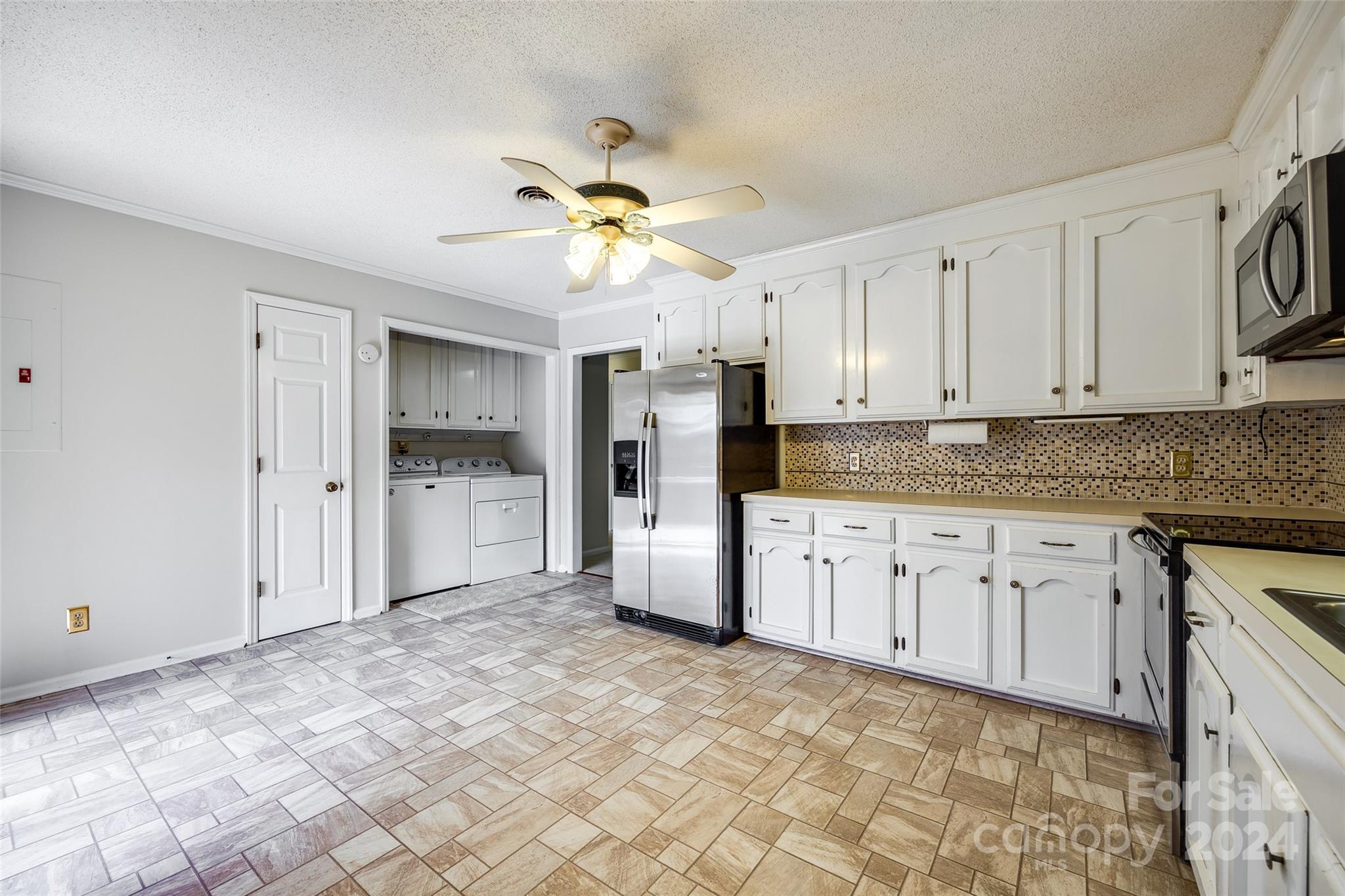 243 Pointe Circle