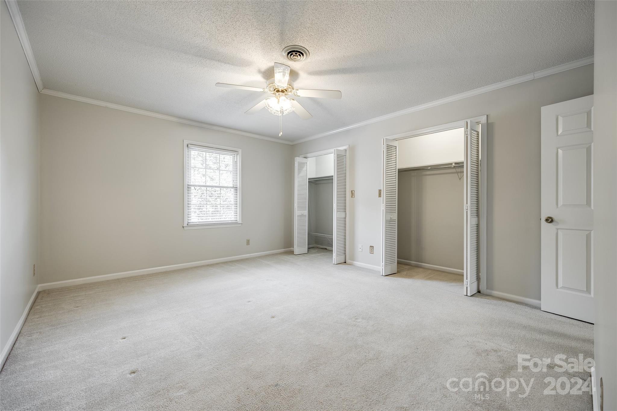 243 Pointe Circle