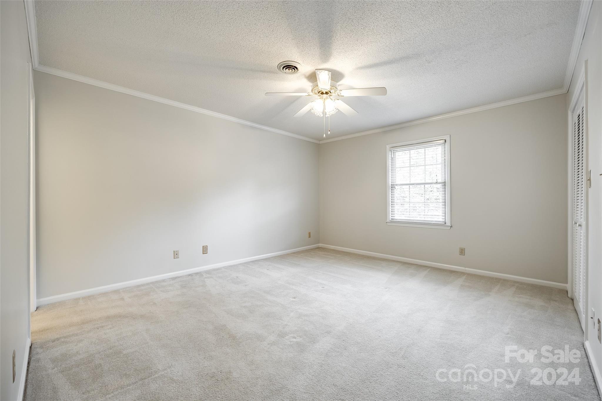 243 Pointe Circle