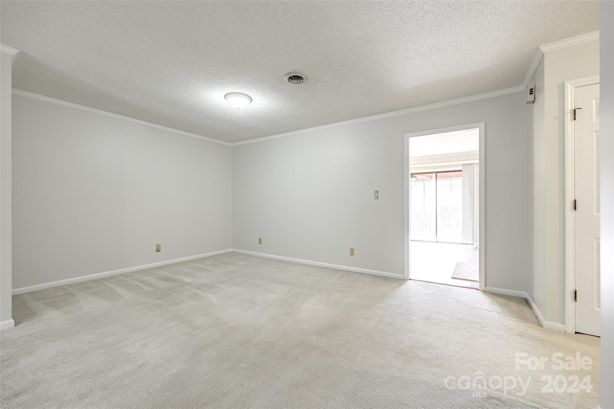 243 Pointe Circle