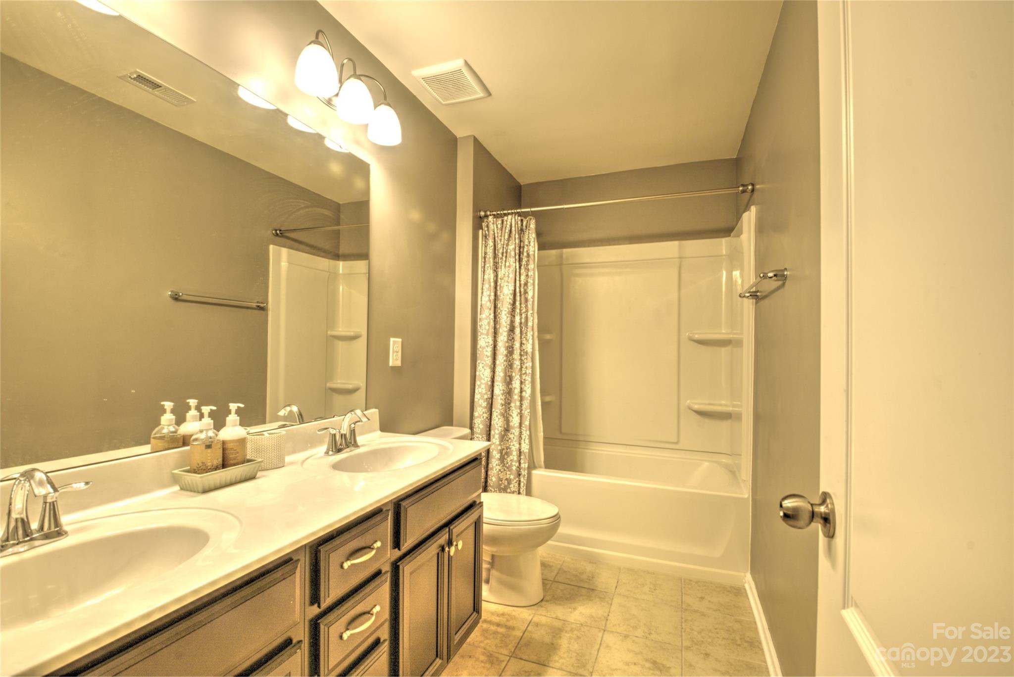 13020 Sagamore Hill Drive