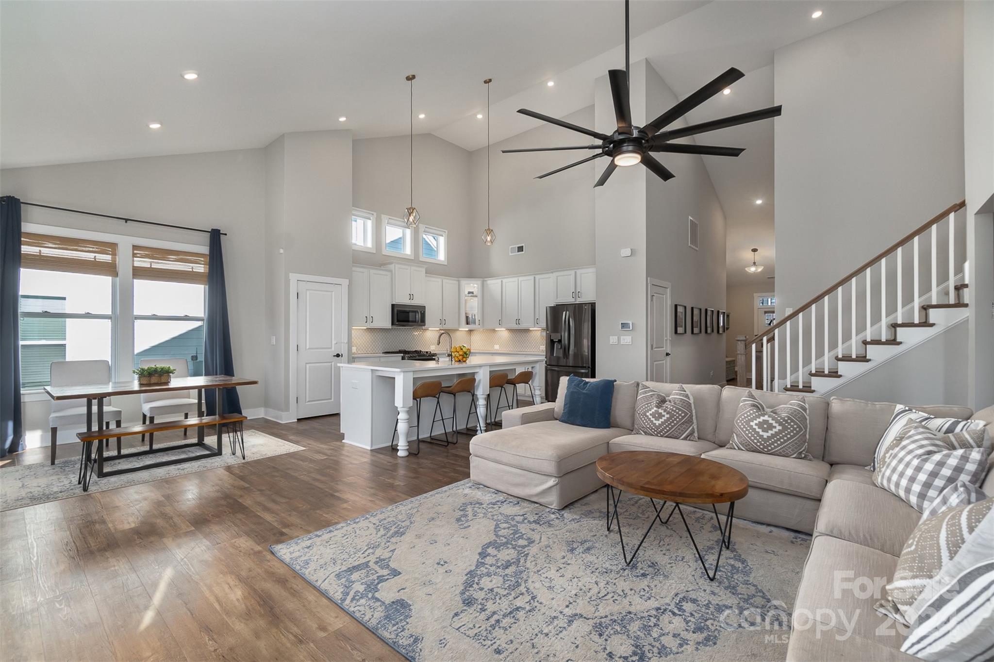 1222 Therns Ferry Drive