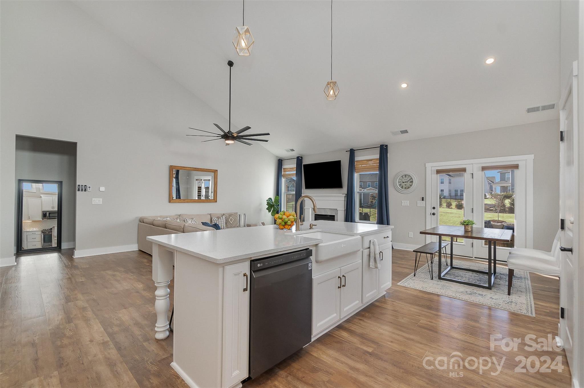 1222 Therns Ferry Drive