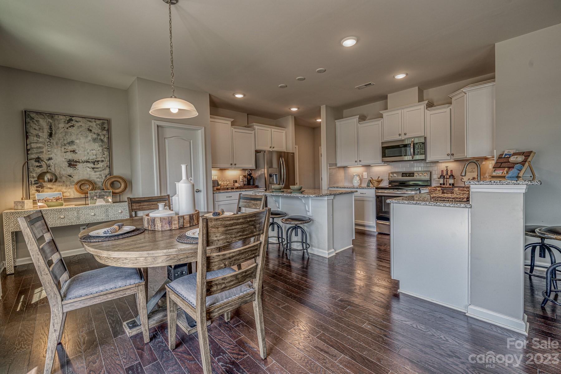 7430 Echoing Hills Lane Unit: 157