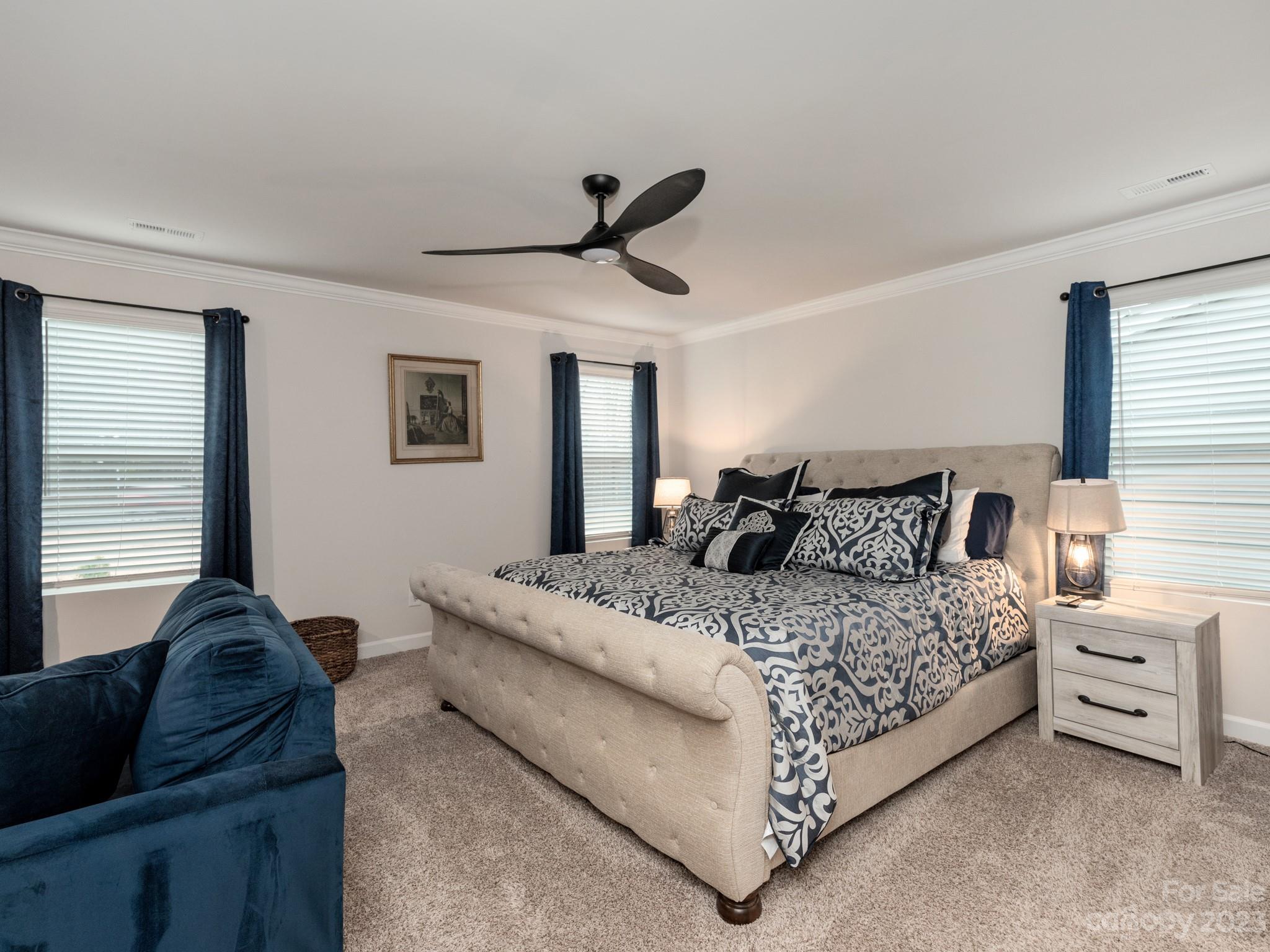 212 Ravensara Avenue