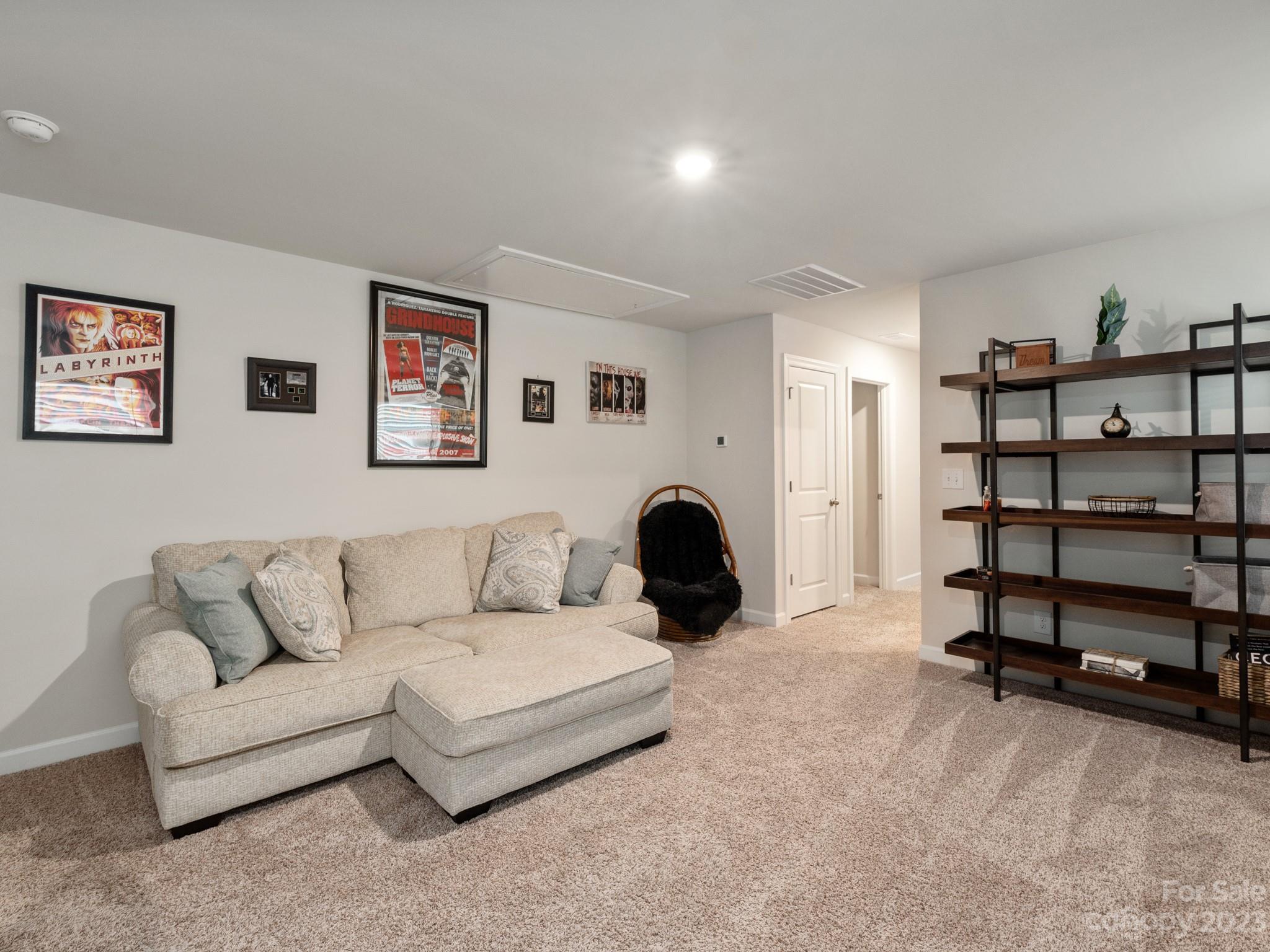 212 Ravensara Avenue