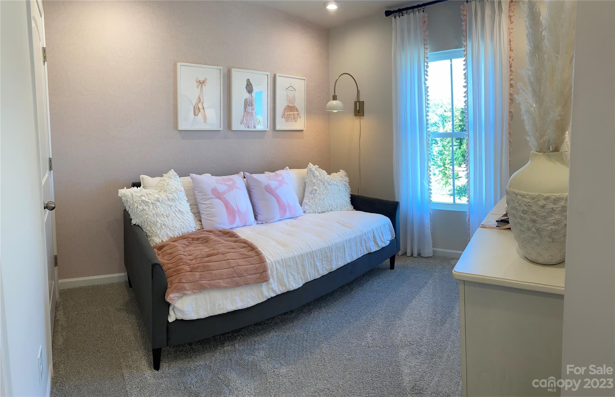 1232 Keydet Drive Unit: 32