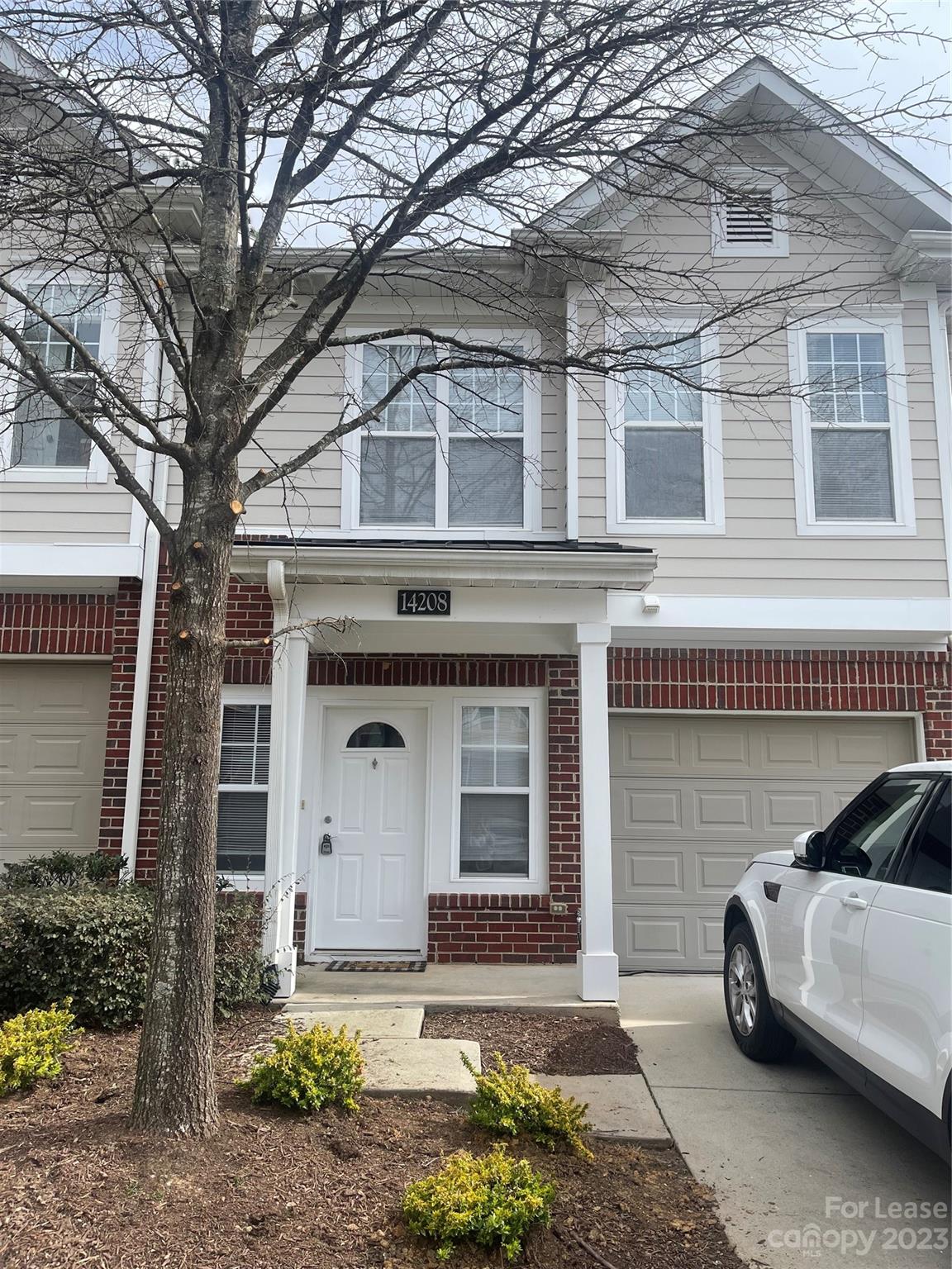 14208 Castle Abbey Lane