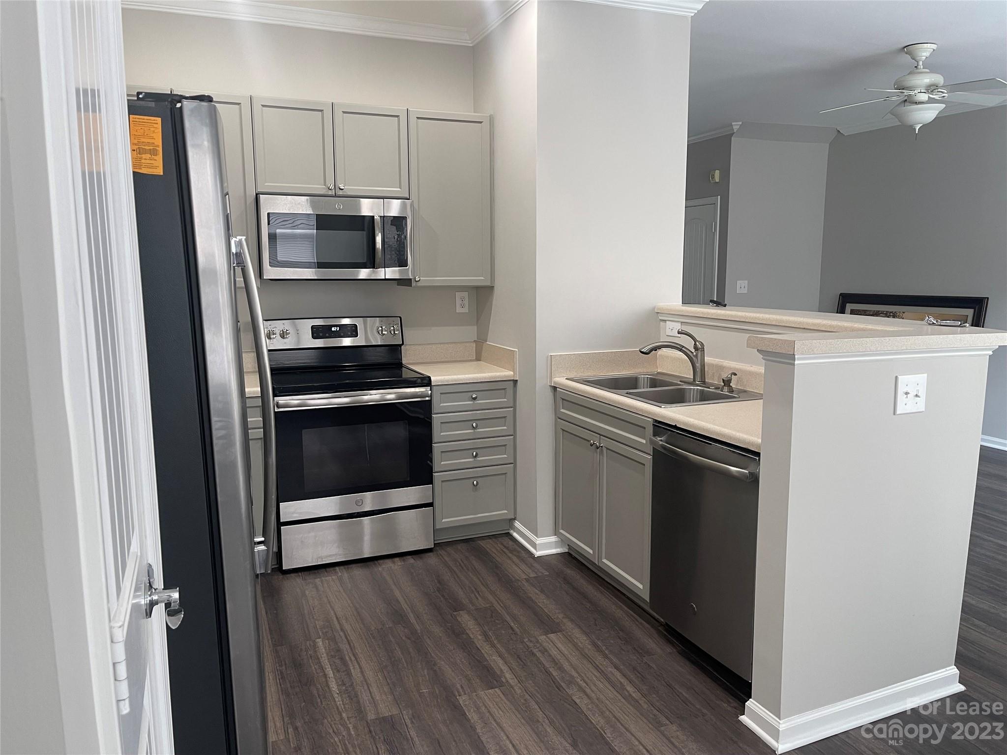 14208 Castle Abbey Lane