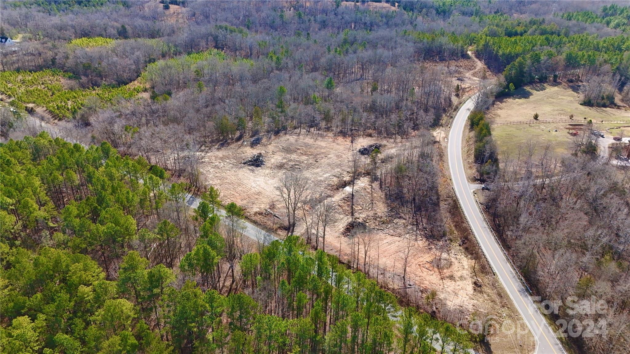 17 AC Locust Hill Road