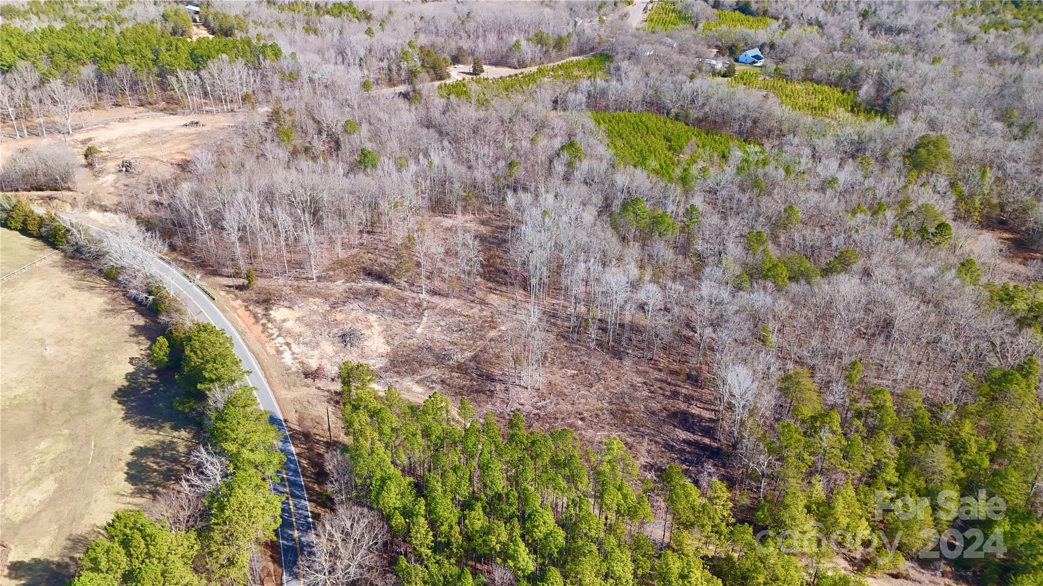 17 AC Locust Hill Road