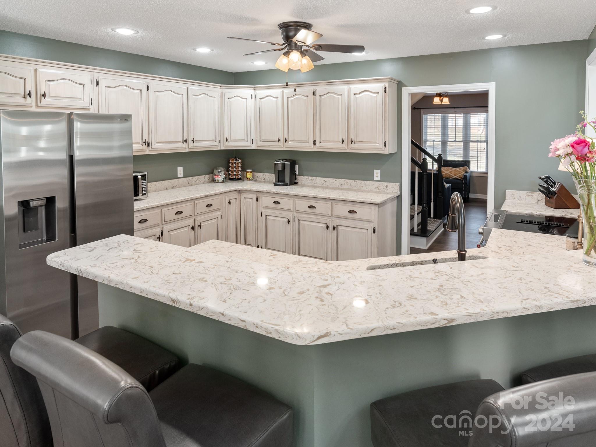 6685 Little Branch Drive