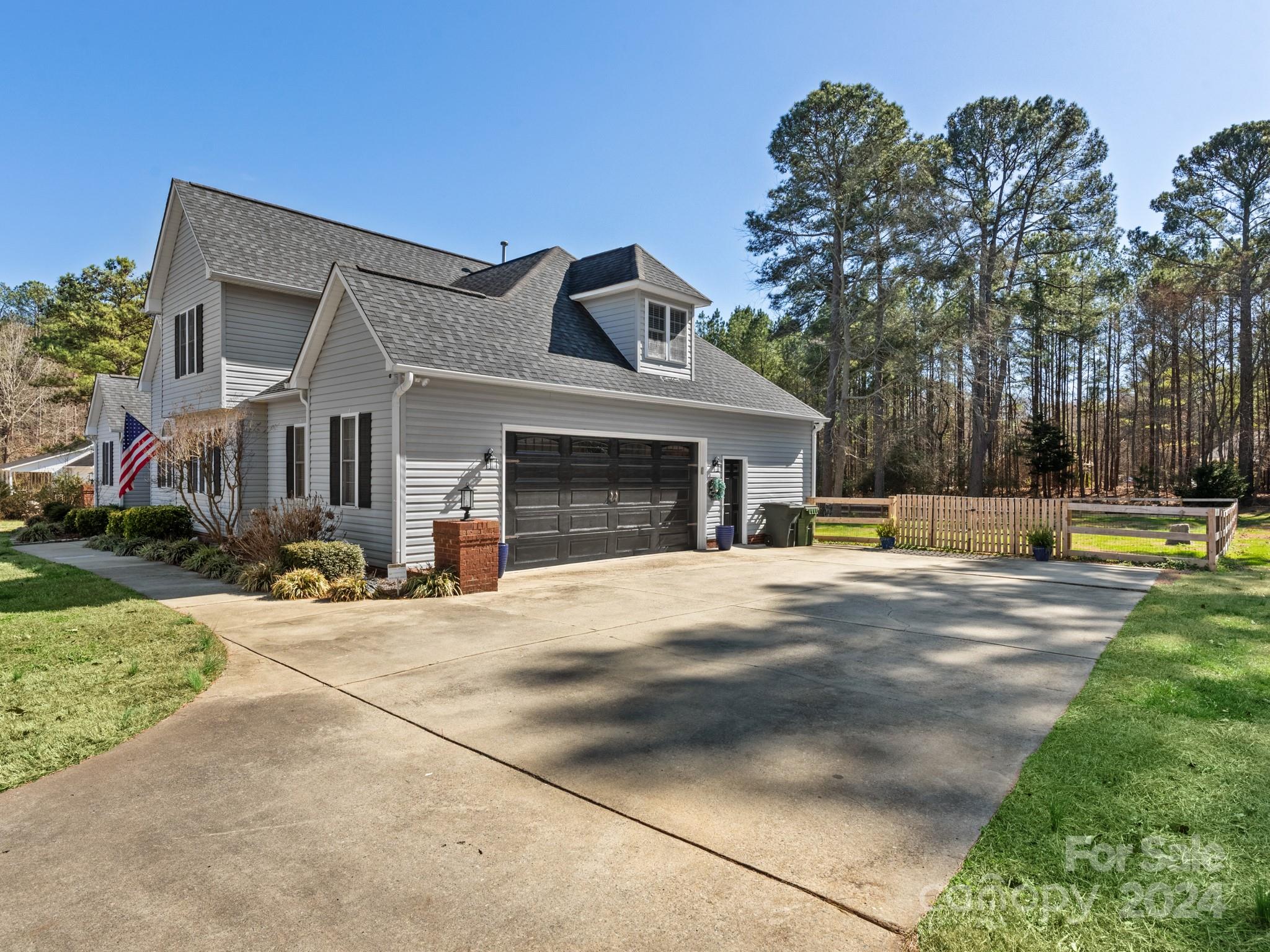 6685 Little Branch Drive