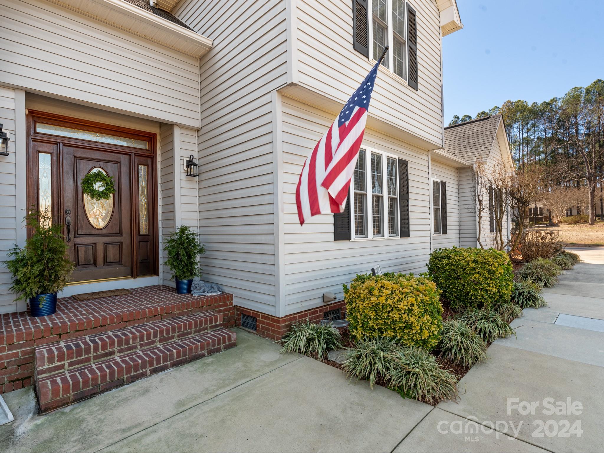 6685 Little Branch Drive