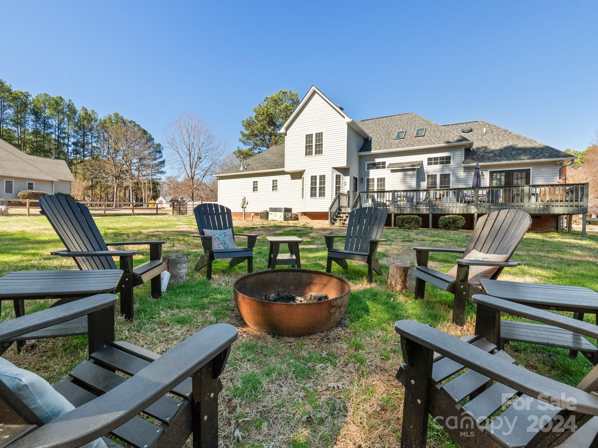 6685 Little Branch Drive