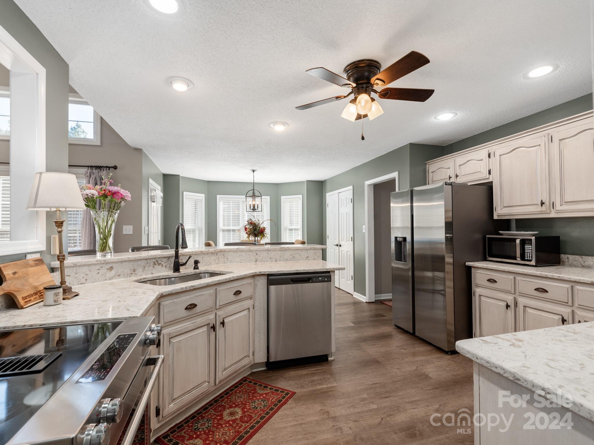 6685 Little Branch Drive