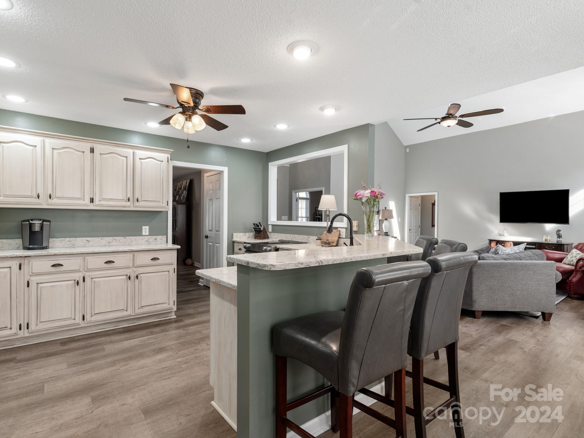 6685 Little Branch Drive