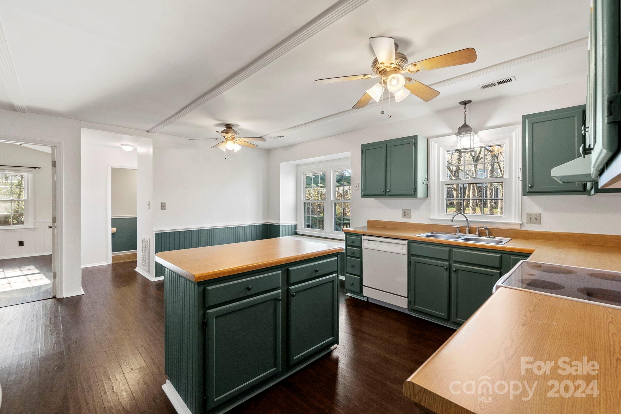 10035 Tealridge Lane