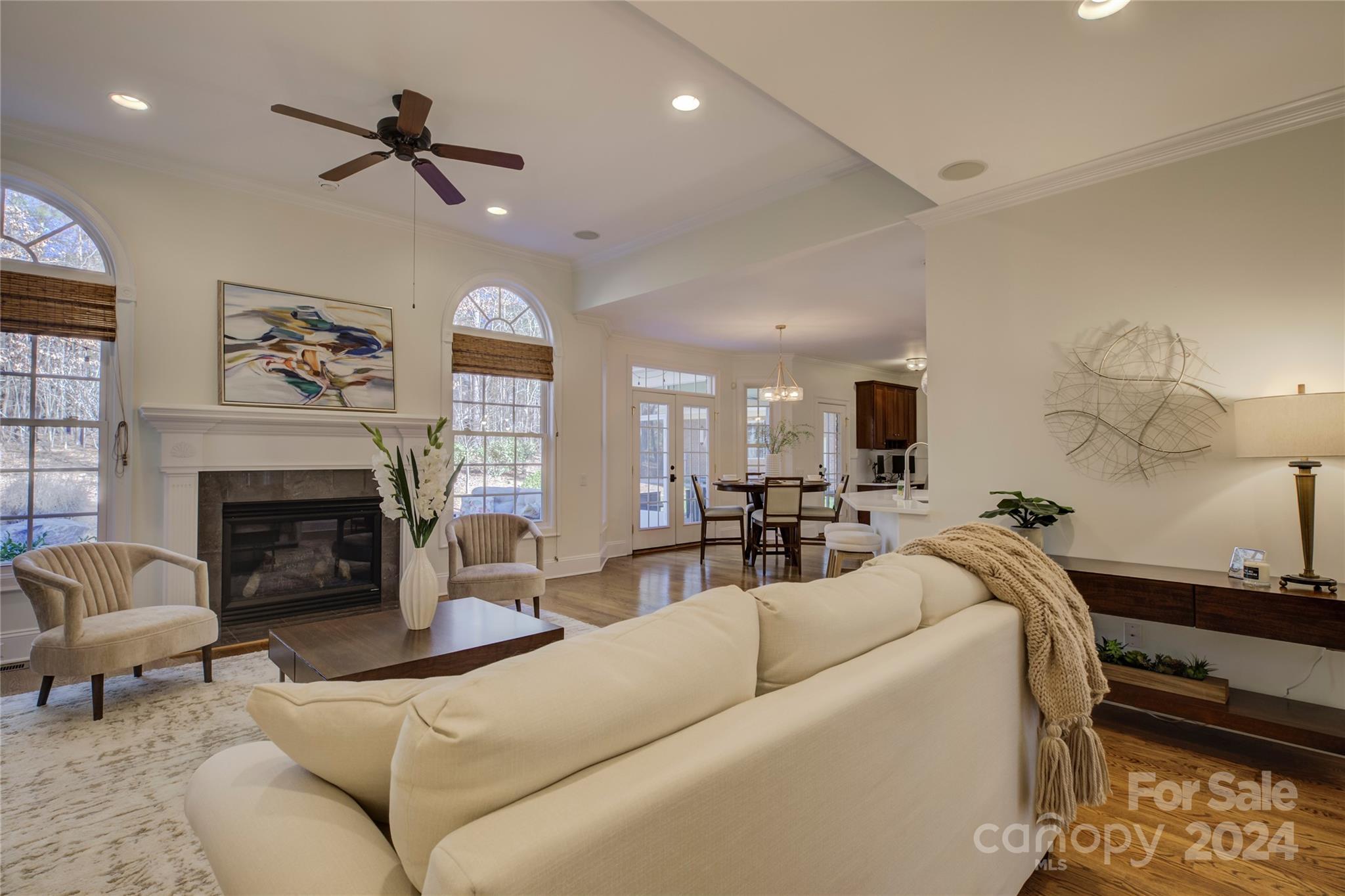 1412 Greenmoor Road