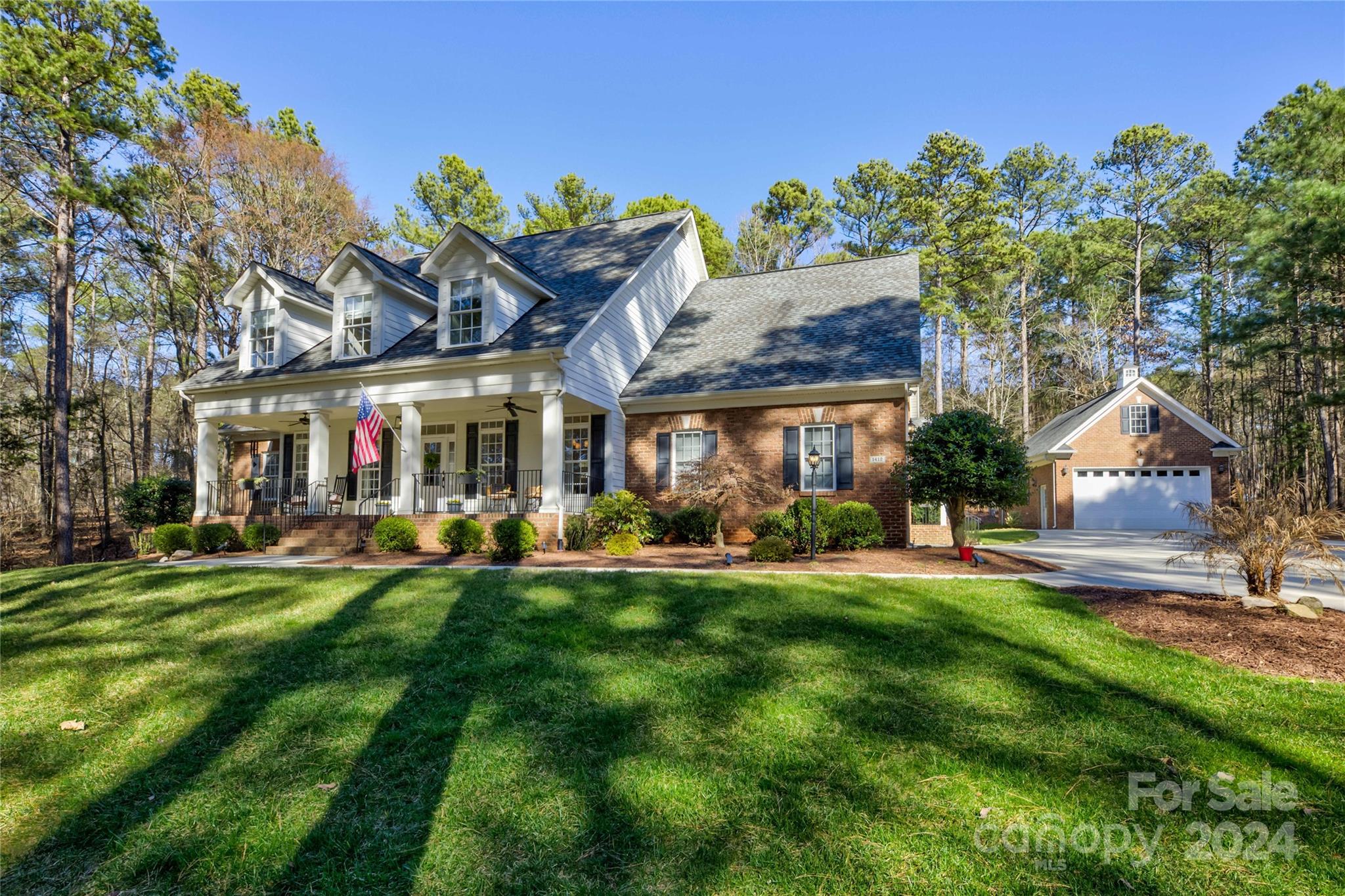 1412 Greenmoor Road