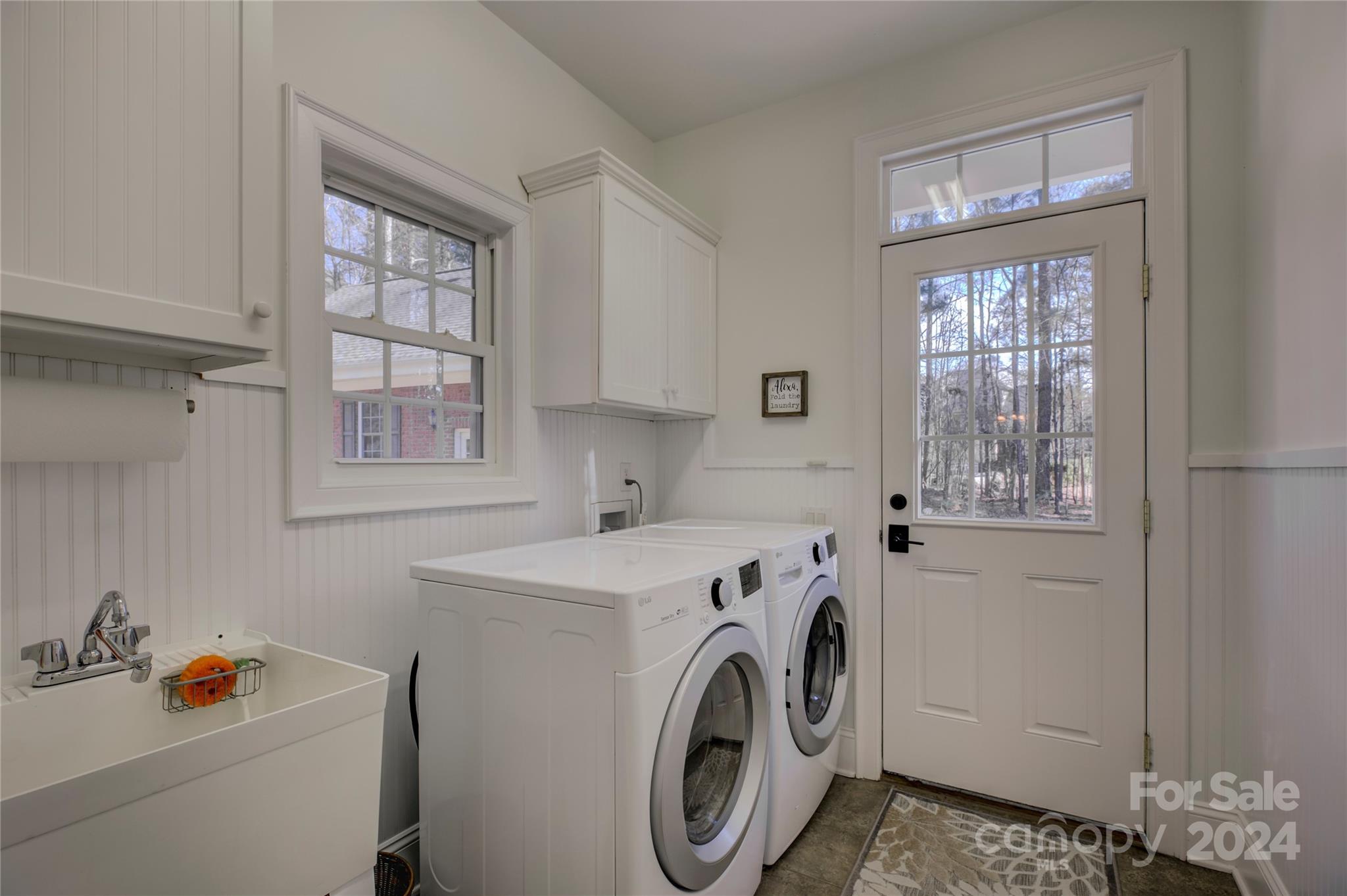 1412 Greenmoor Road