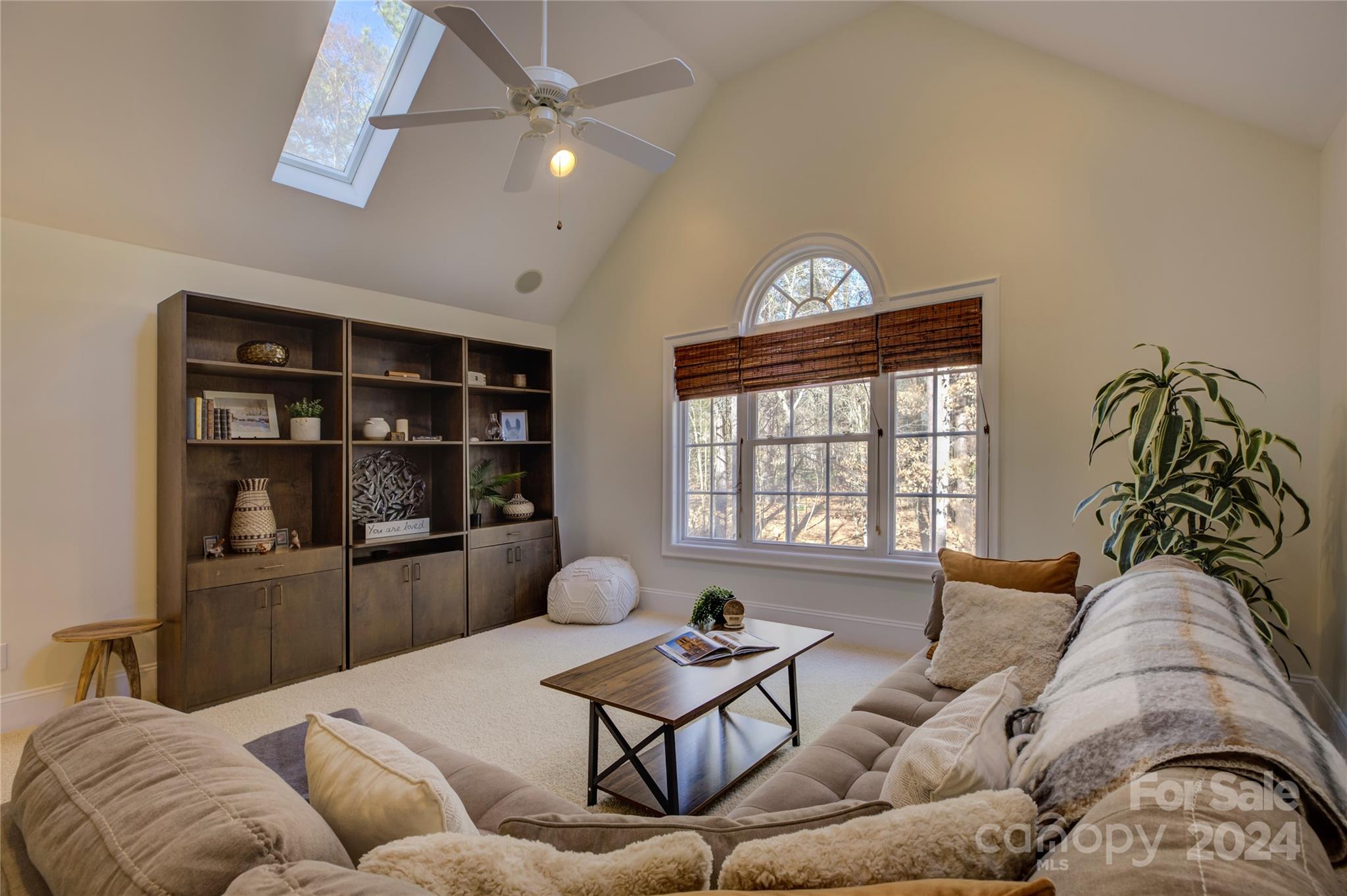 1412 Greenmoor Road