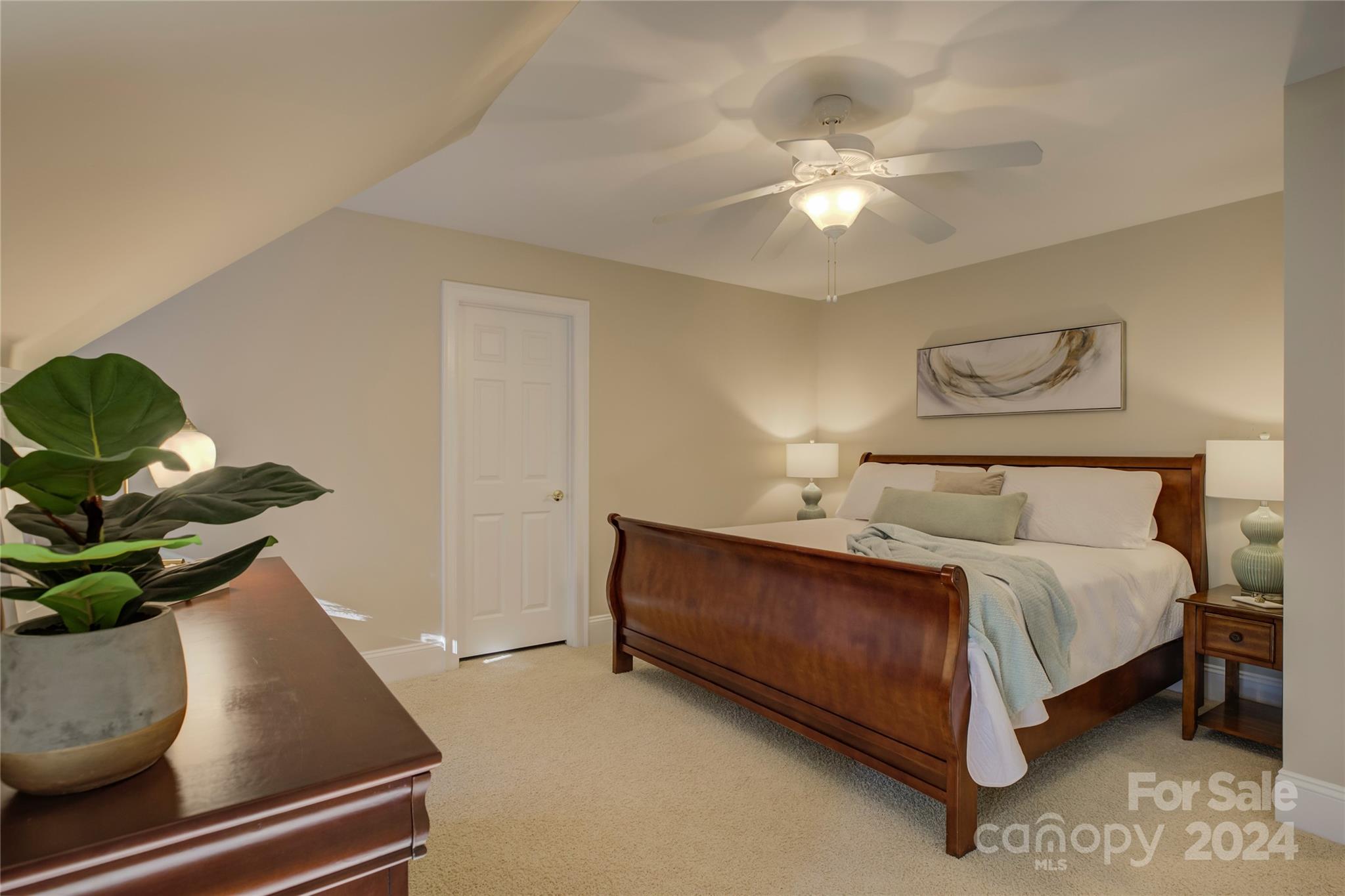 1412 Greenmoor Road