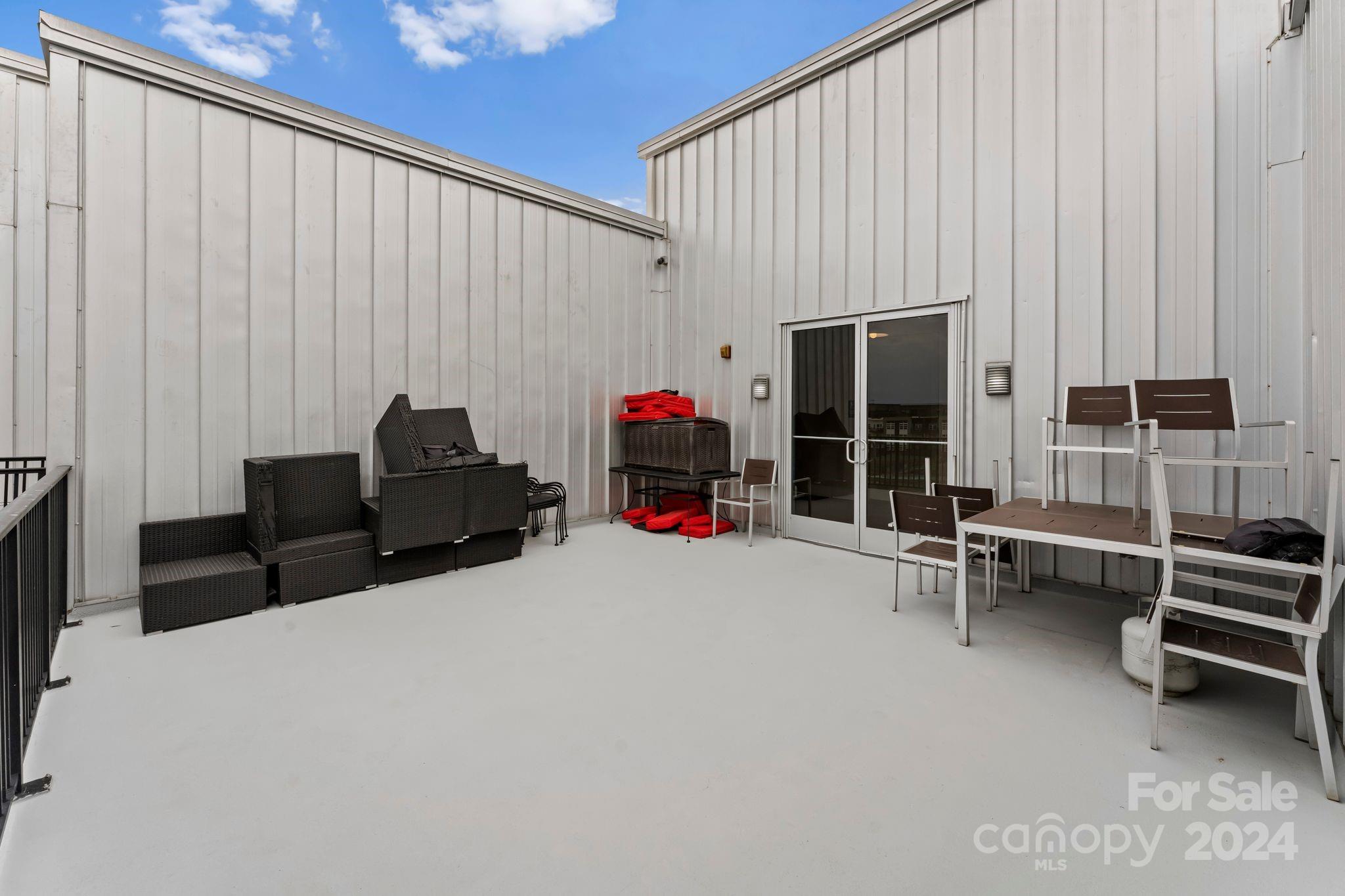 2338 Yadkin Avenue Unit: 301