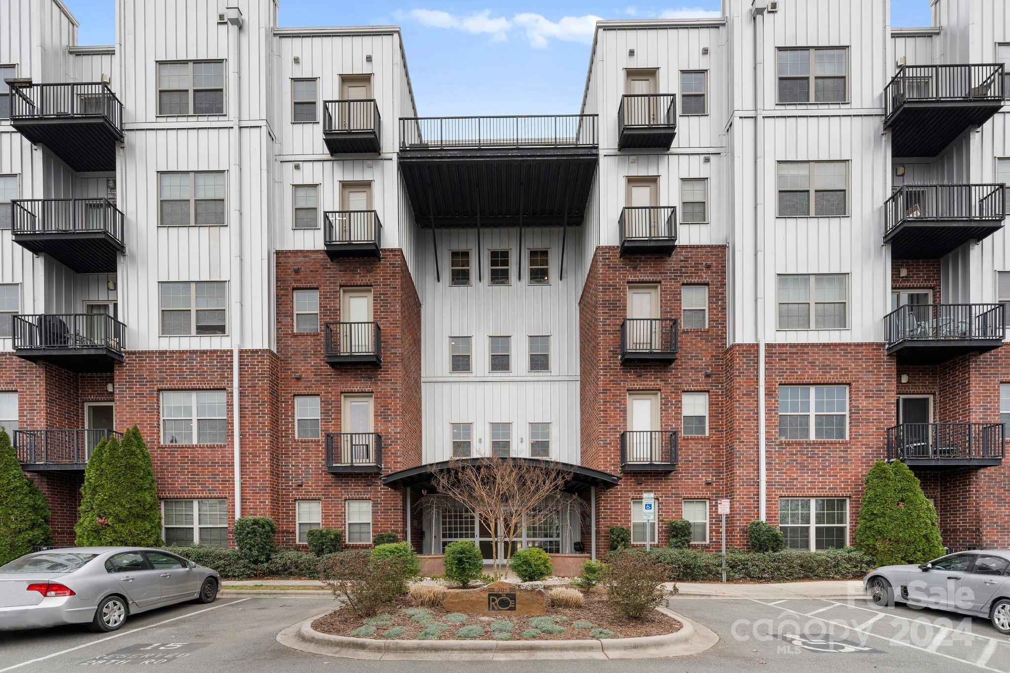 2338 Yadkin Avenue Unit: 301