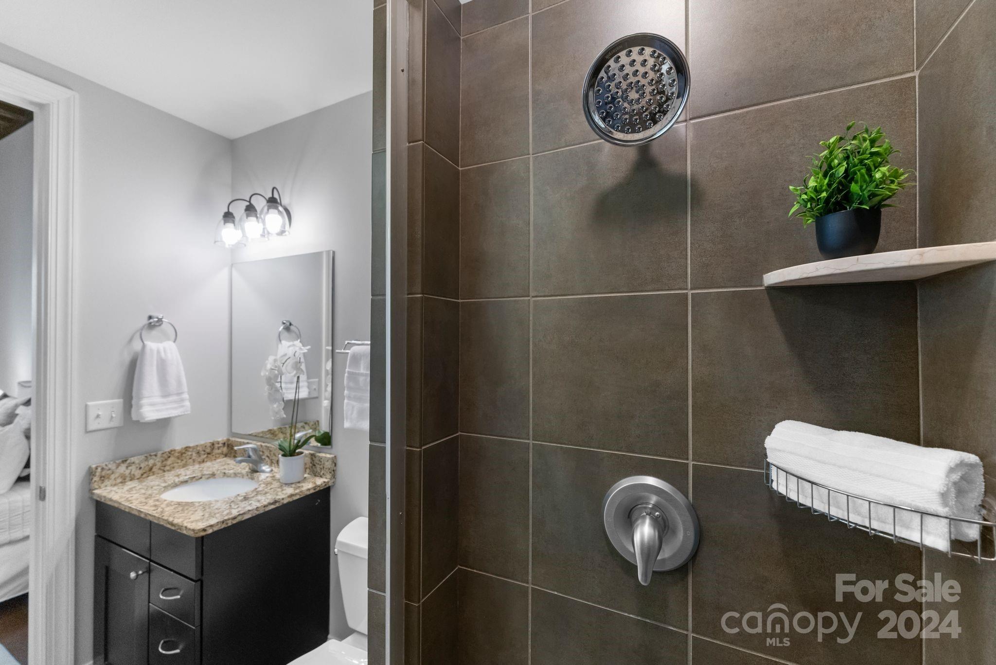 2338 Yadkin Avenue Unit: 301