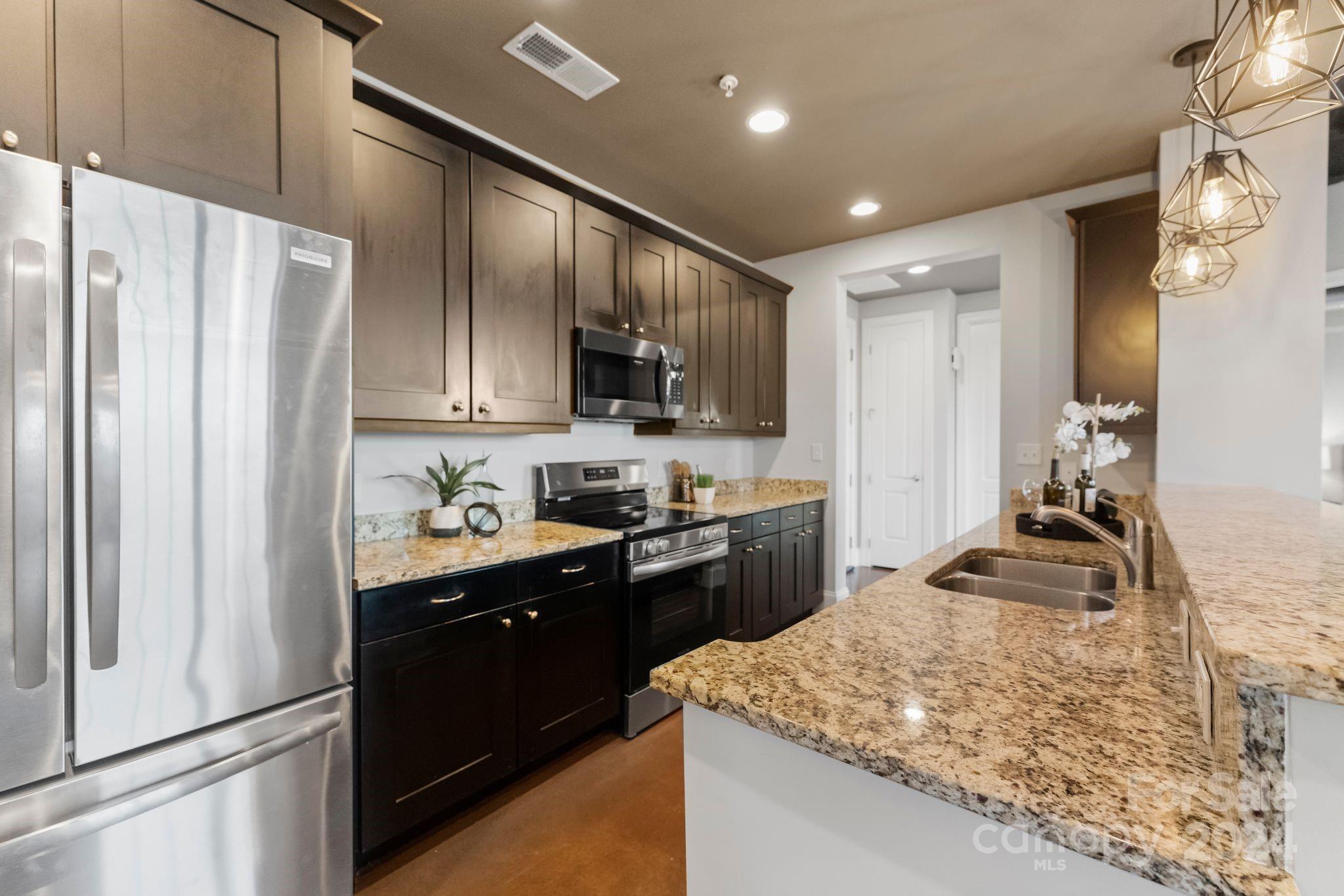 2338 Yadkin Avenue Unit: 301