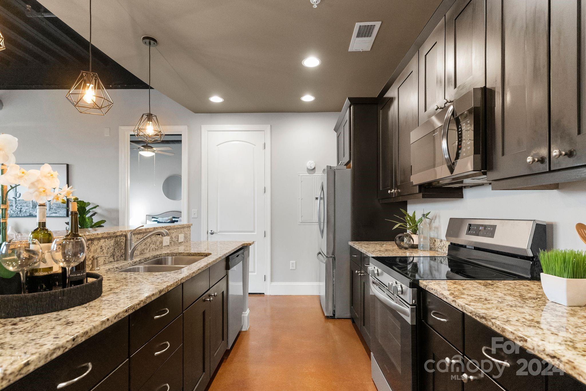 2338 Yadkin Avenue Unit: 301