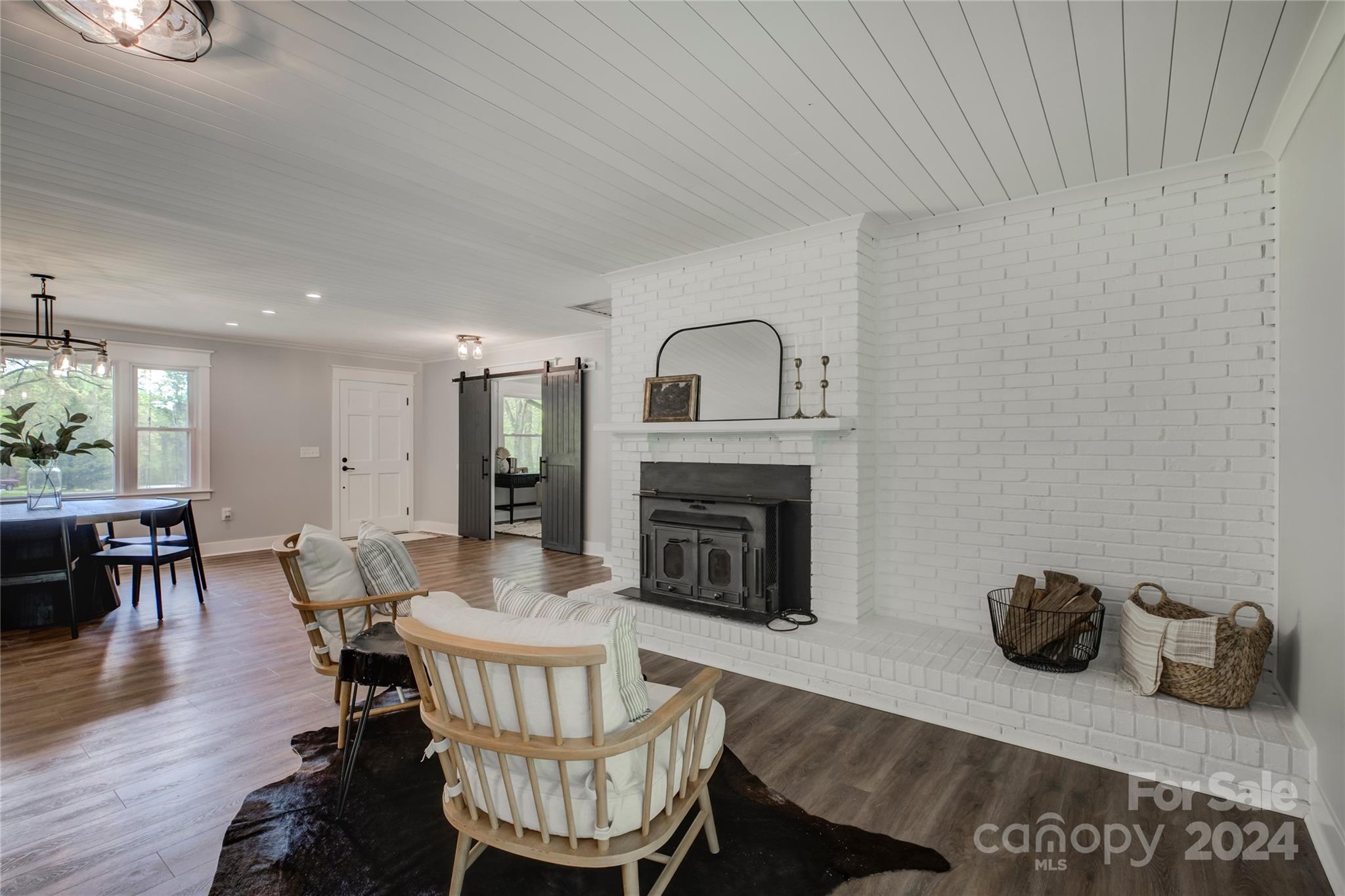 1999 Briarwood Circle