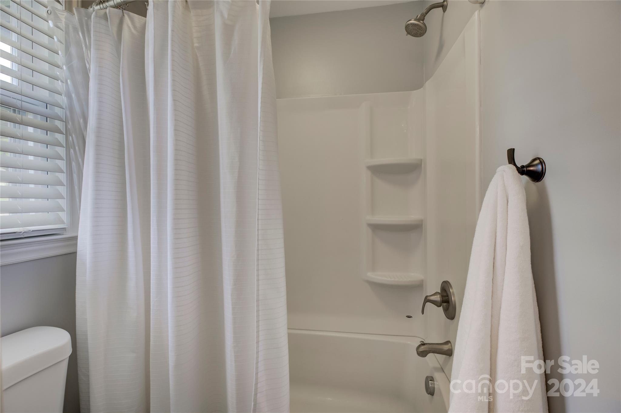 1999 Briarwood Circle