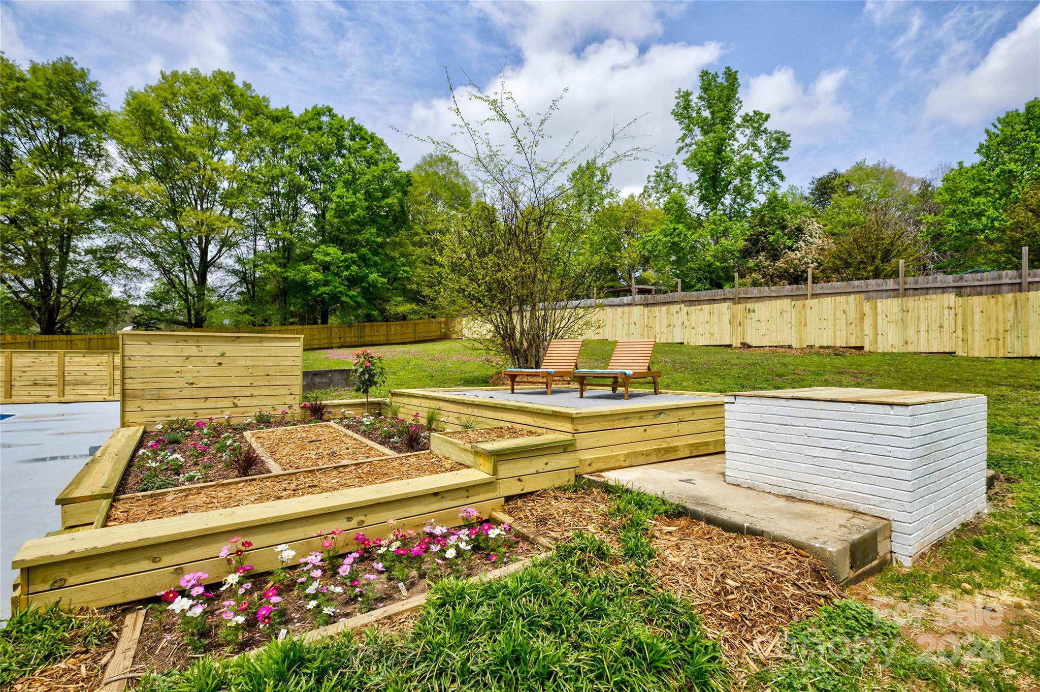 1999 Briarwood Circle