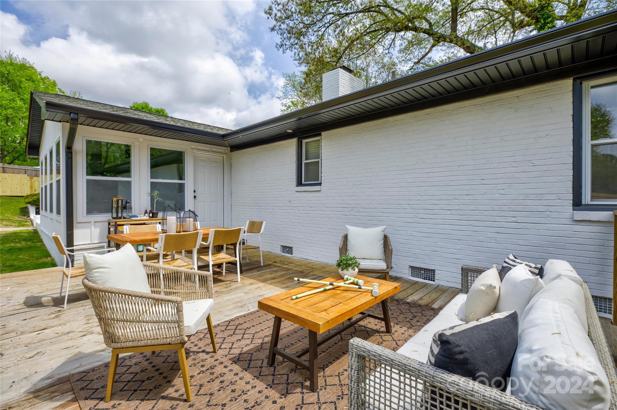 1999 Briarwood Circle