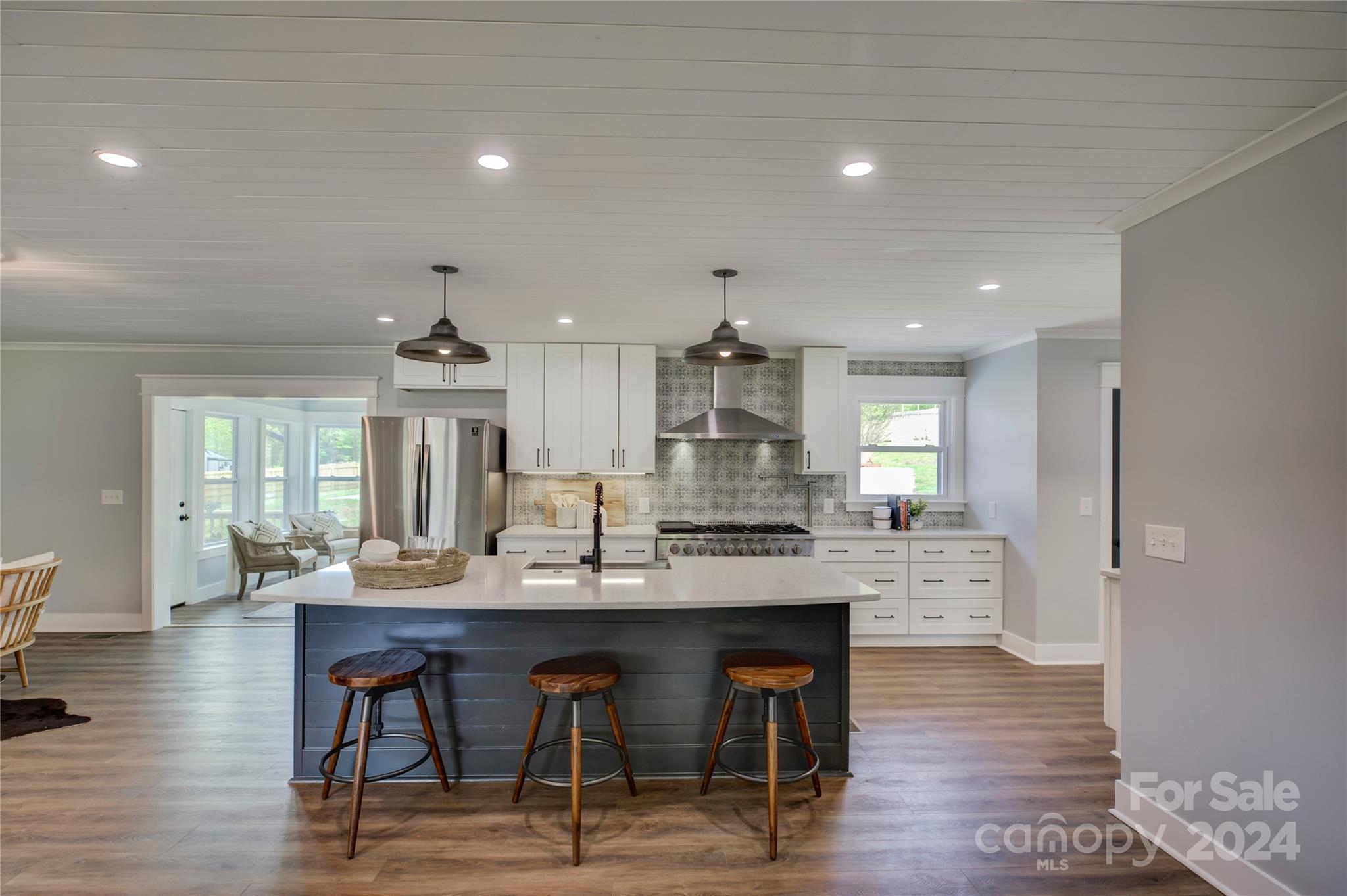 1999 Briarwood Circle