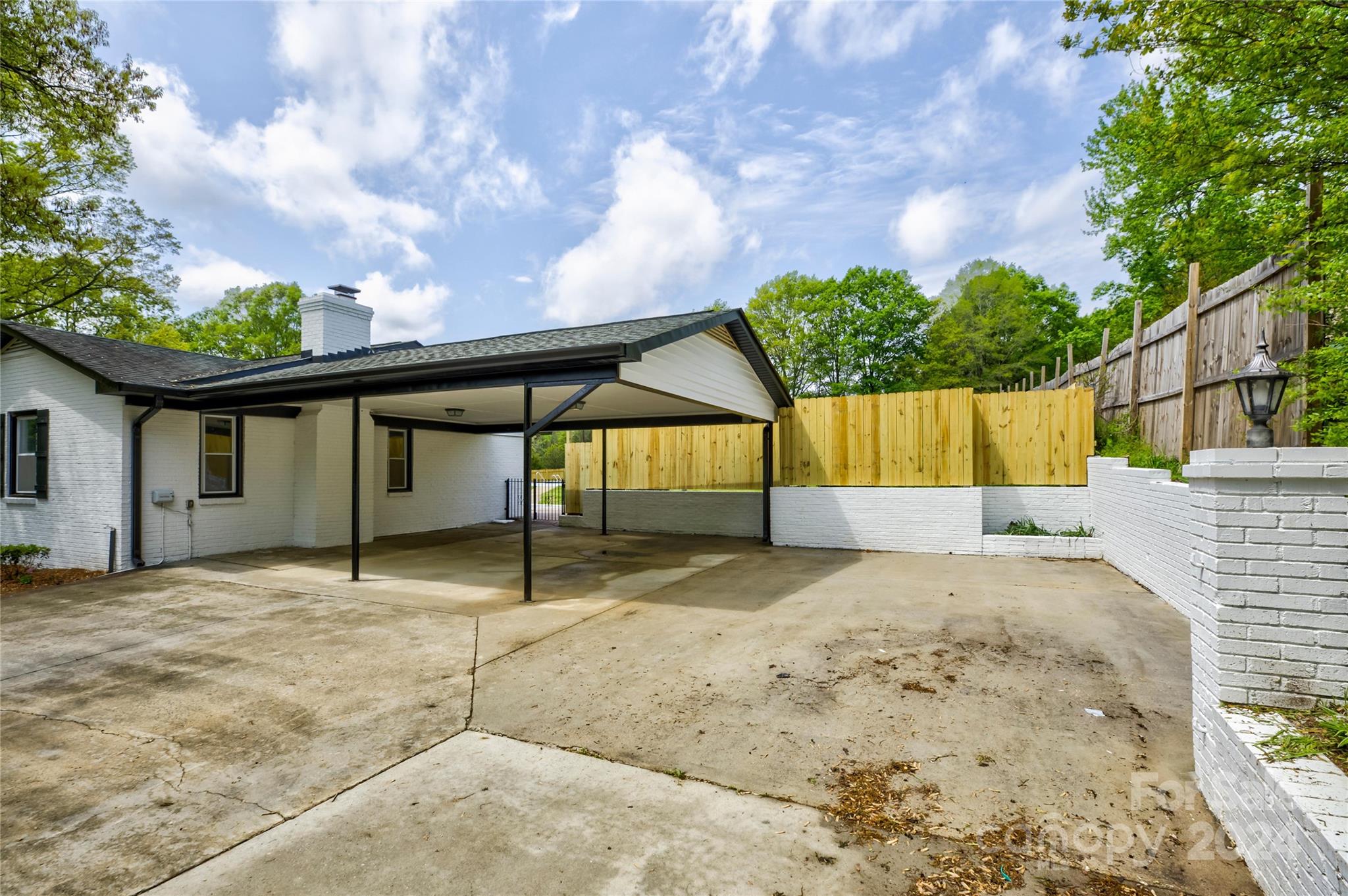 1999 Briarwood Circle