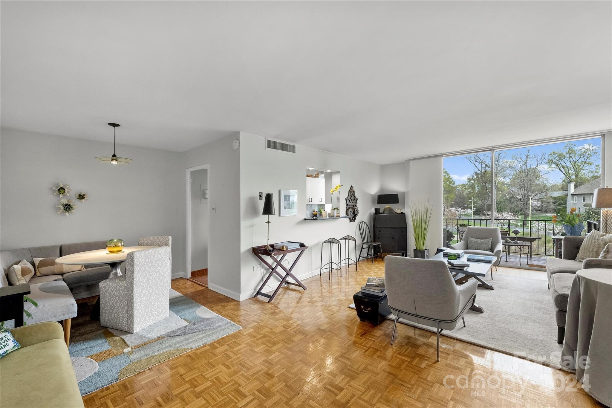 1300 Queens Road Unit: 317