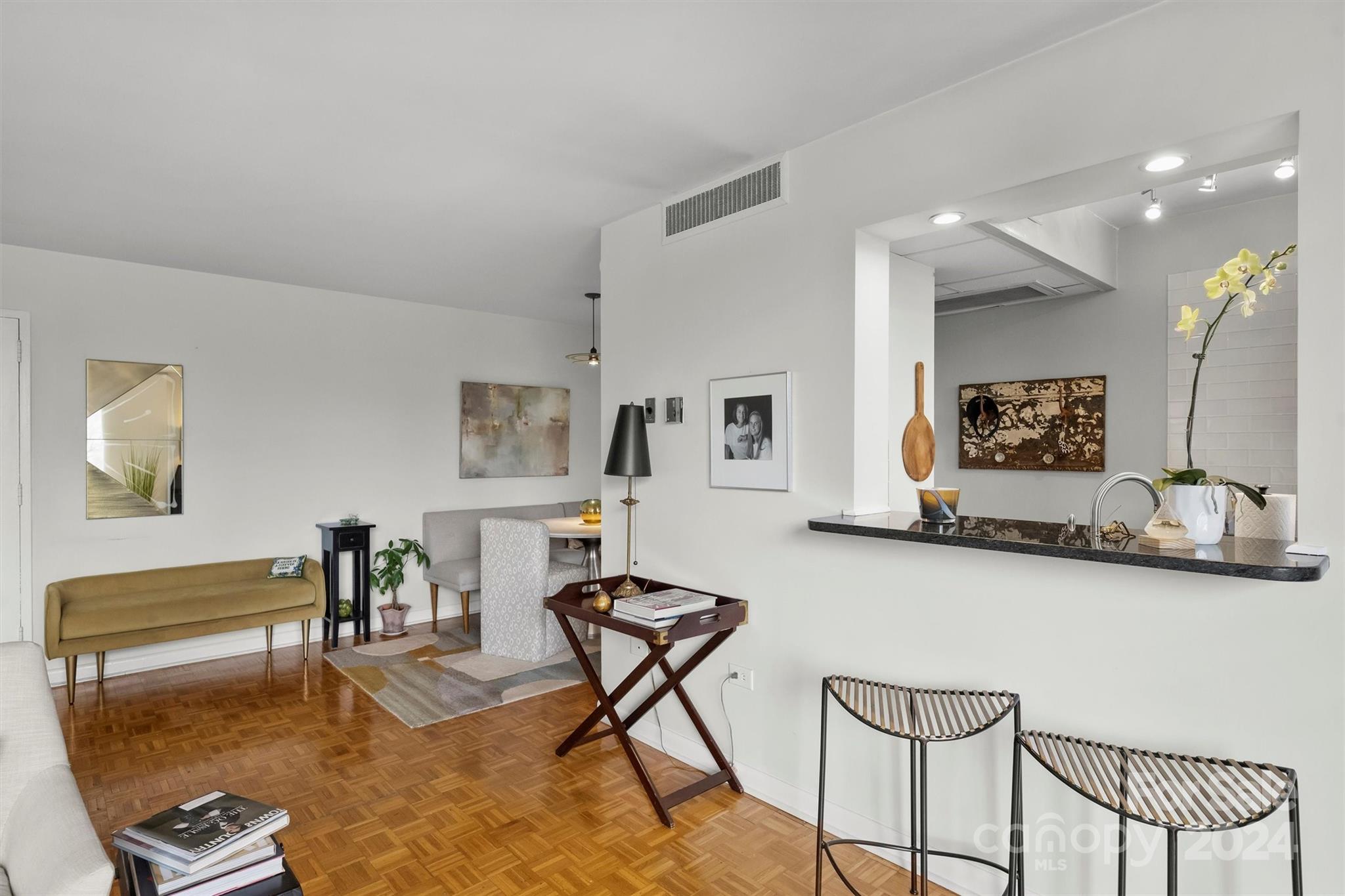 1300 Queens Road Unit: 317