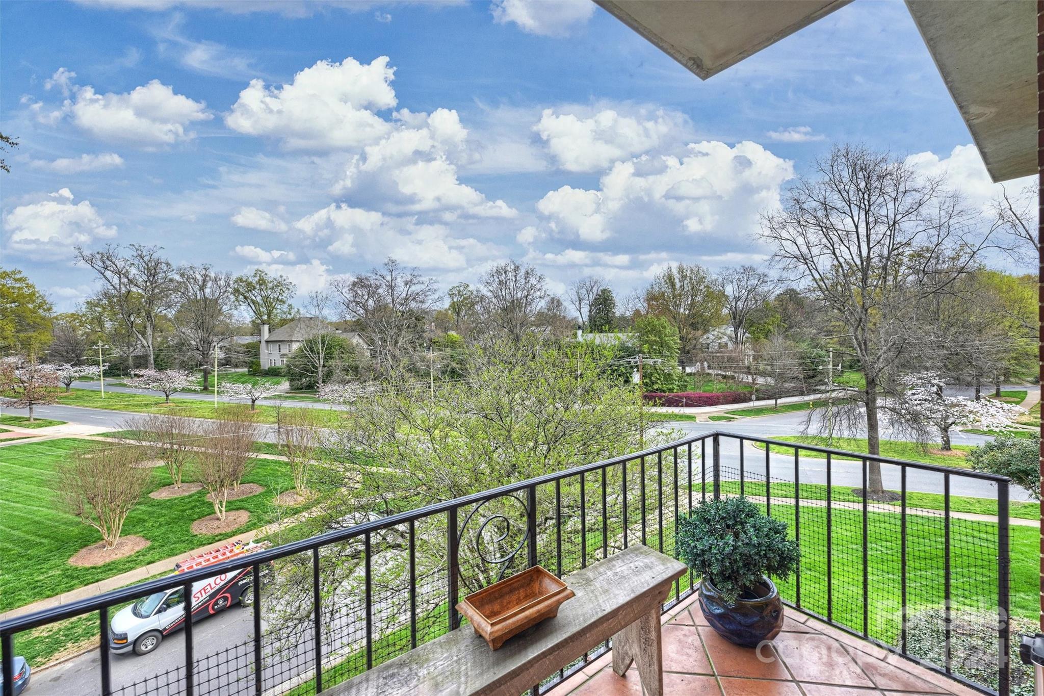 1300 Queens Road Unit: 317