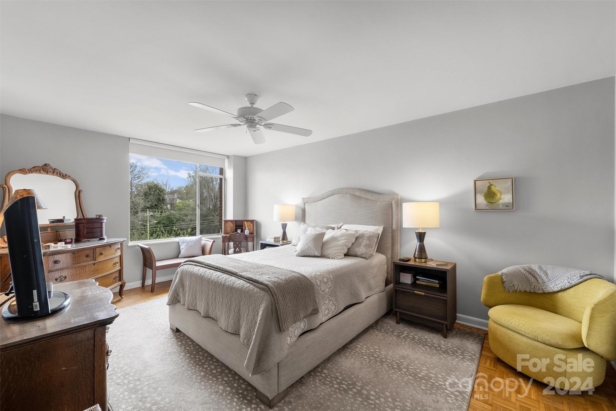 1300 Queens Road Unit: 317