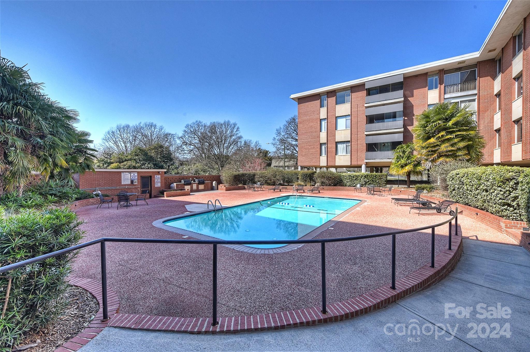 1300 Queens Road Unit: 317