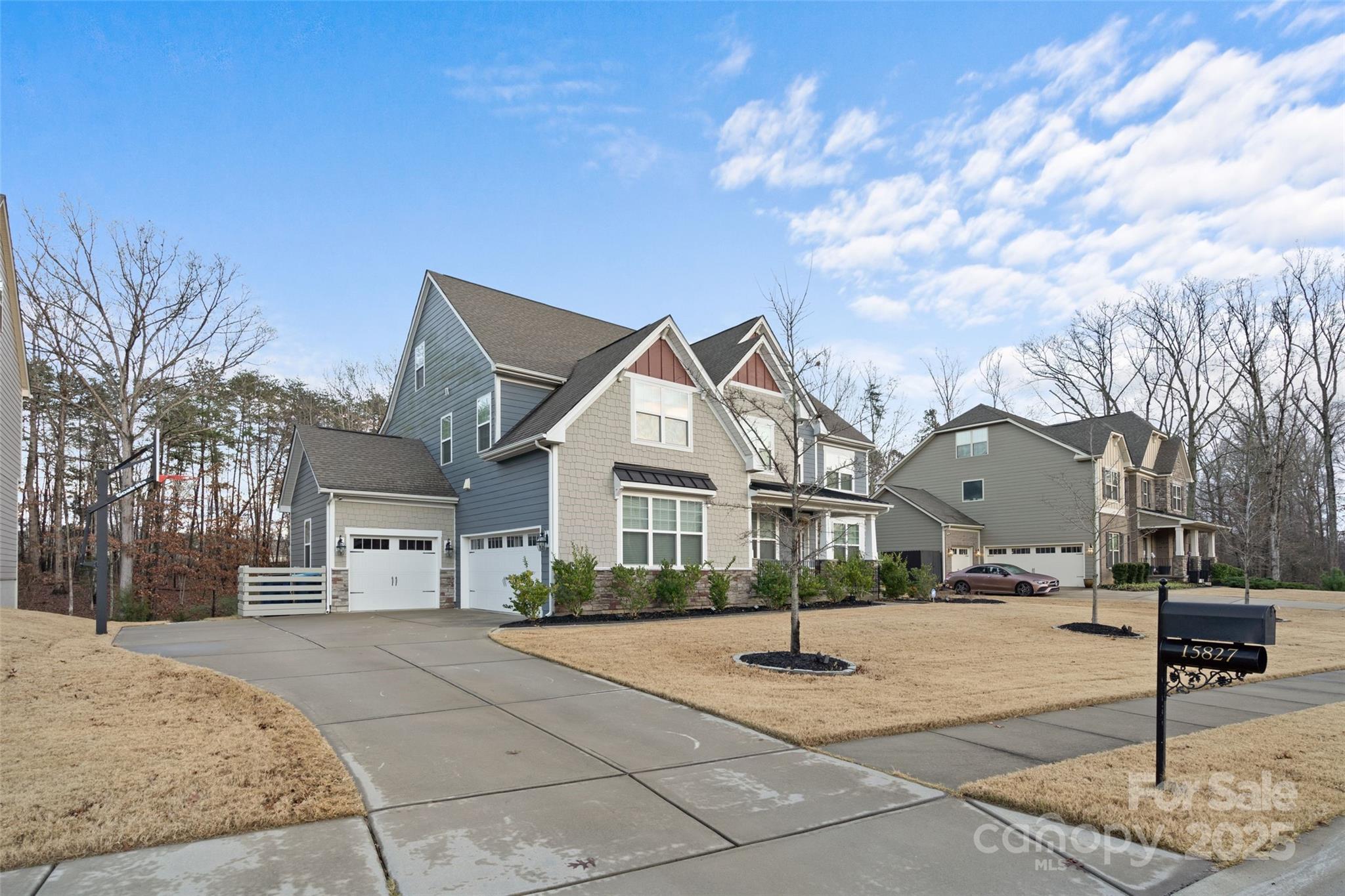 15827 Arabian Mews Lane