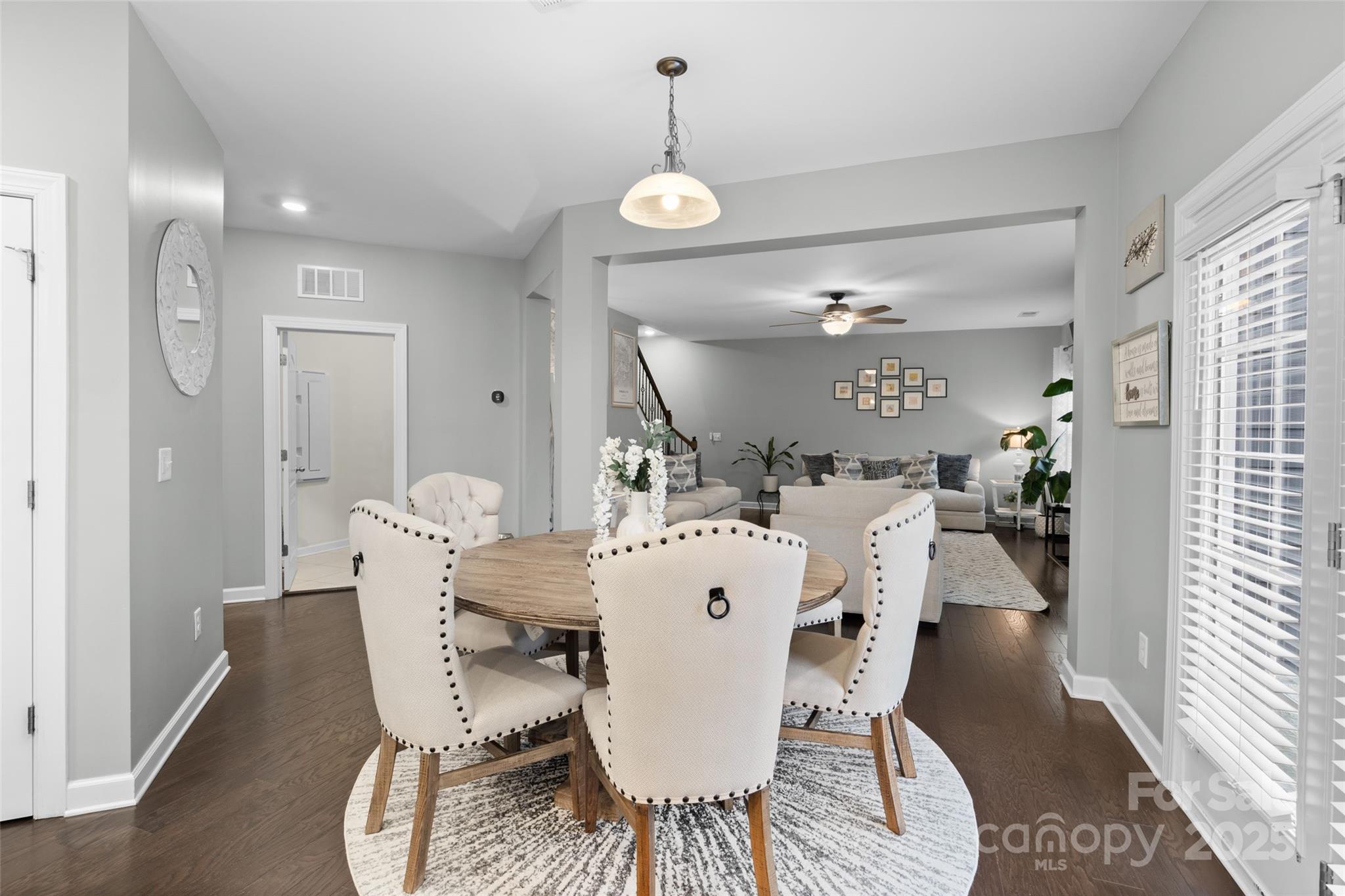 15827 Arabian Mews Lane