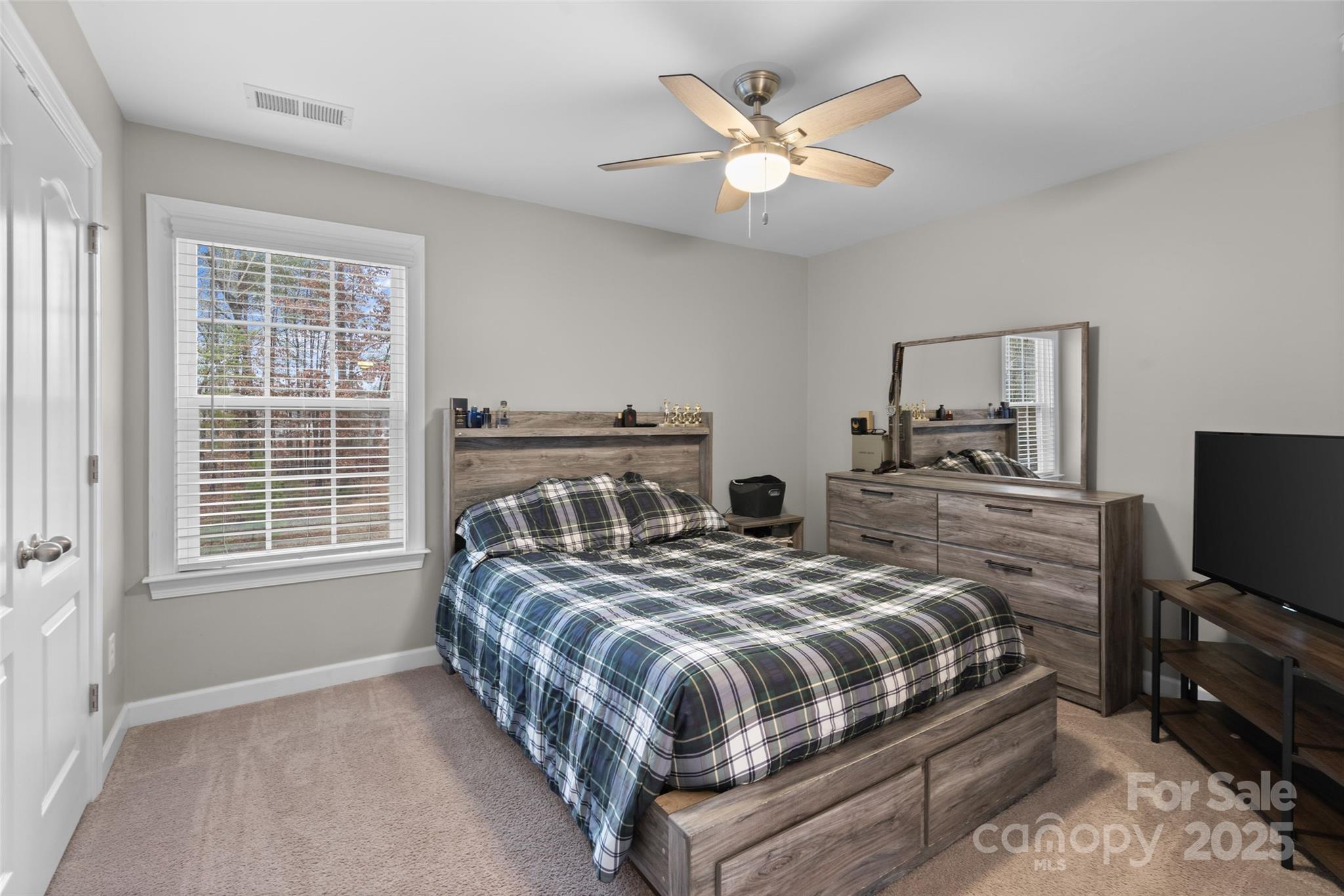 15827 Arabian Mews Lane