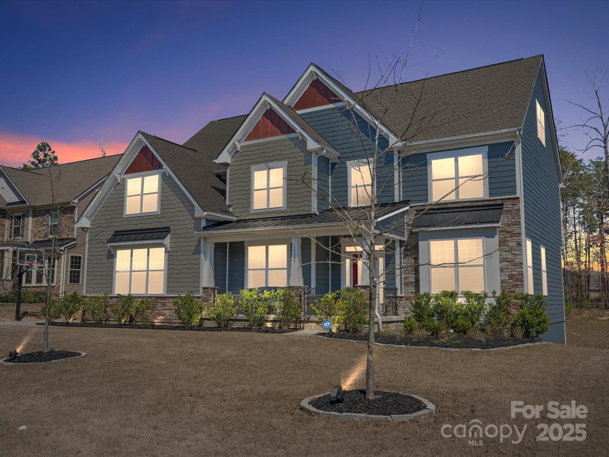 15827 Arabian Mews Lane