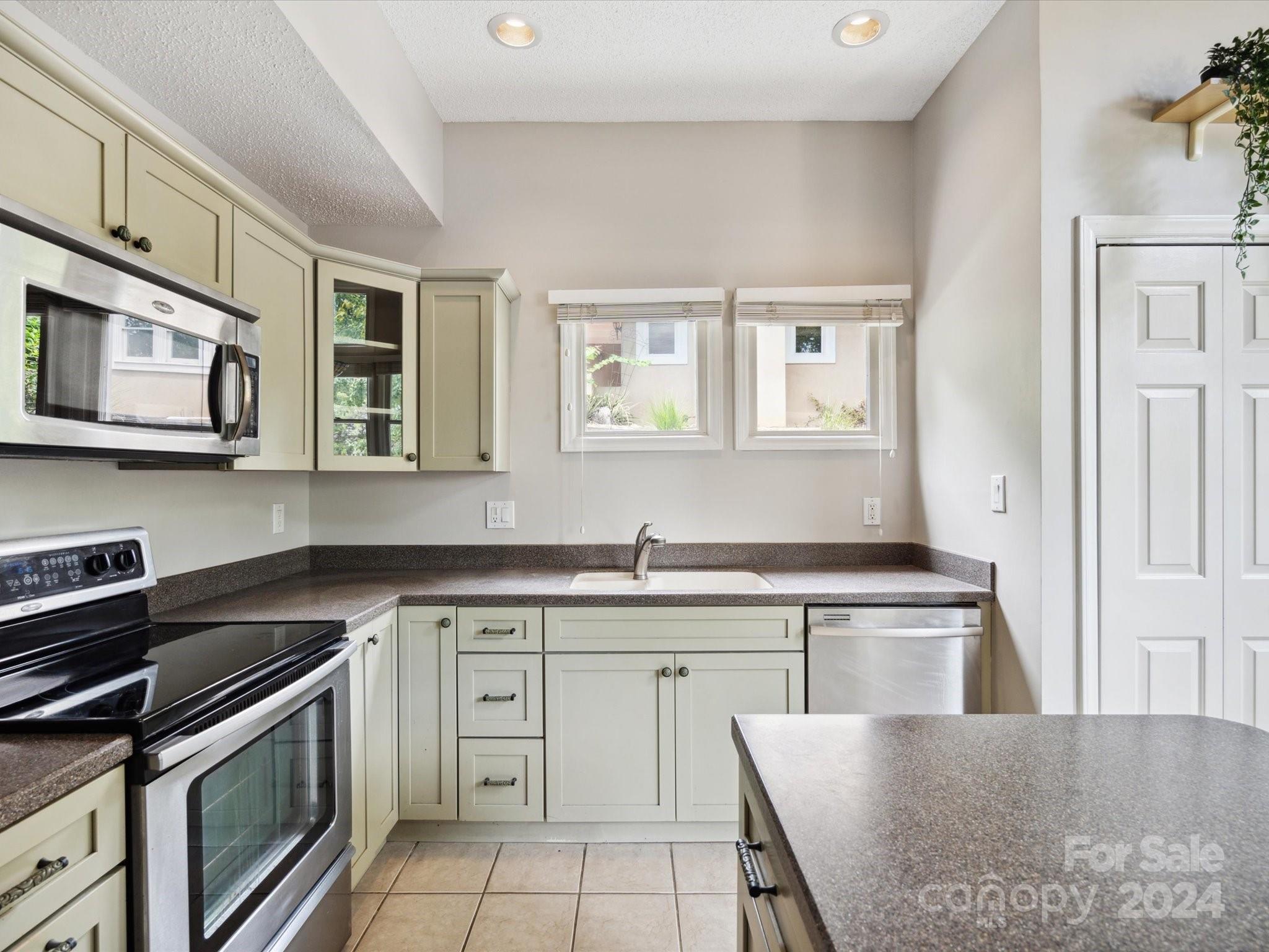 9222 Ravenwing Drive
