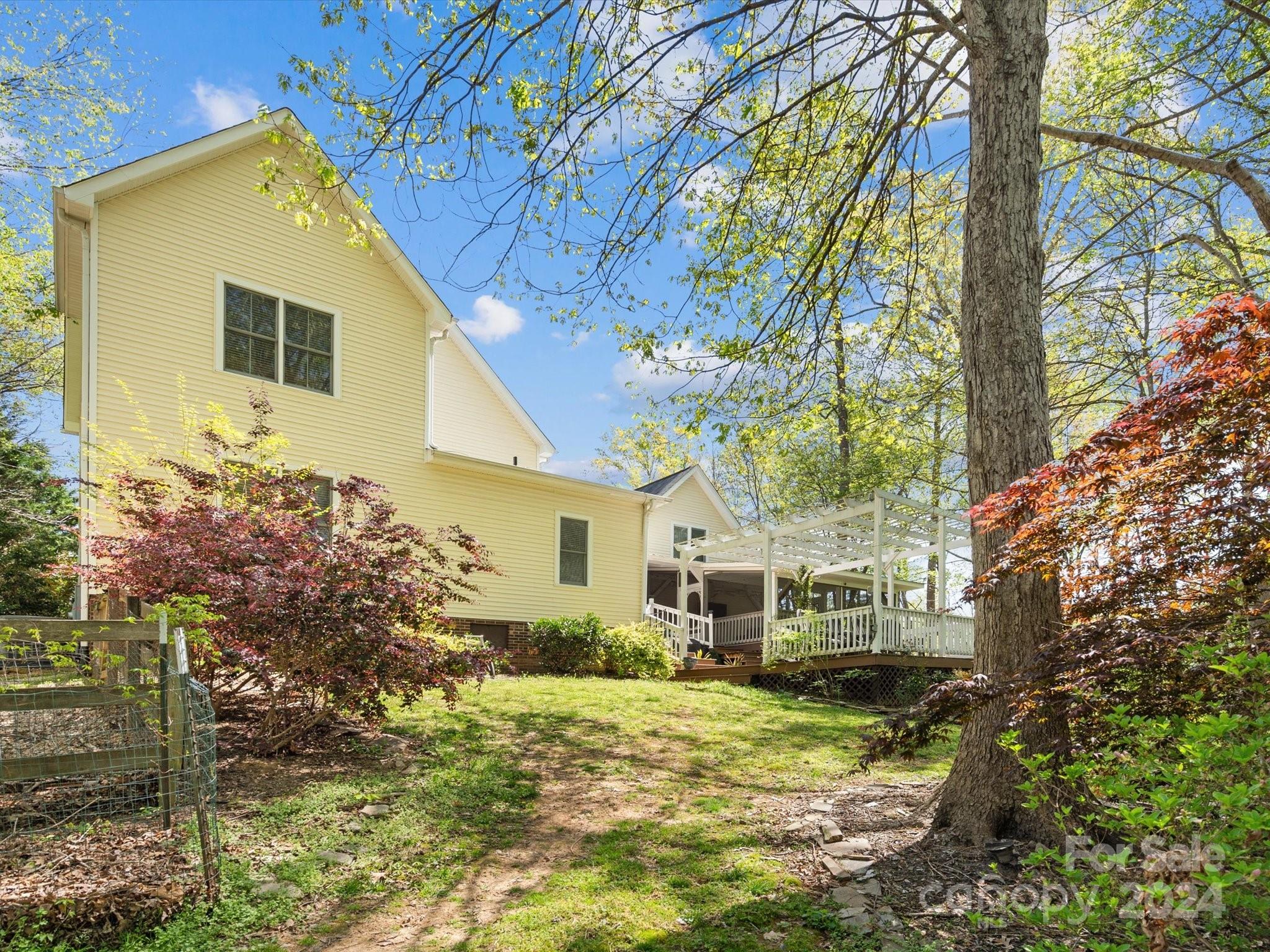 1313 Summer Spring Lane